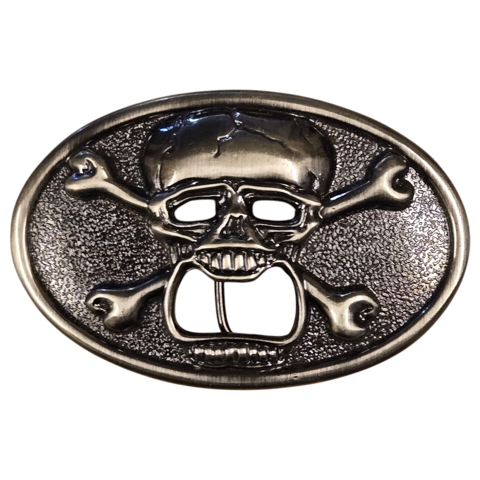 Skull and Crossbones Belt Buckle Beer Bottle Opener Biker Cowboy Pirate Vintage