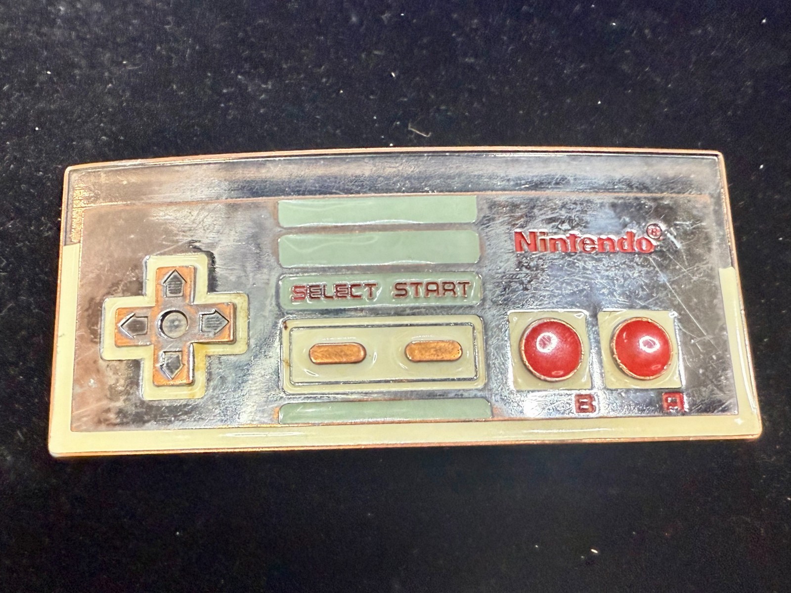 Nintendo 2011 NES Video Game Controller Used Video Game System Belt Buckle