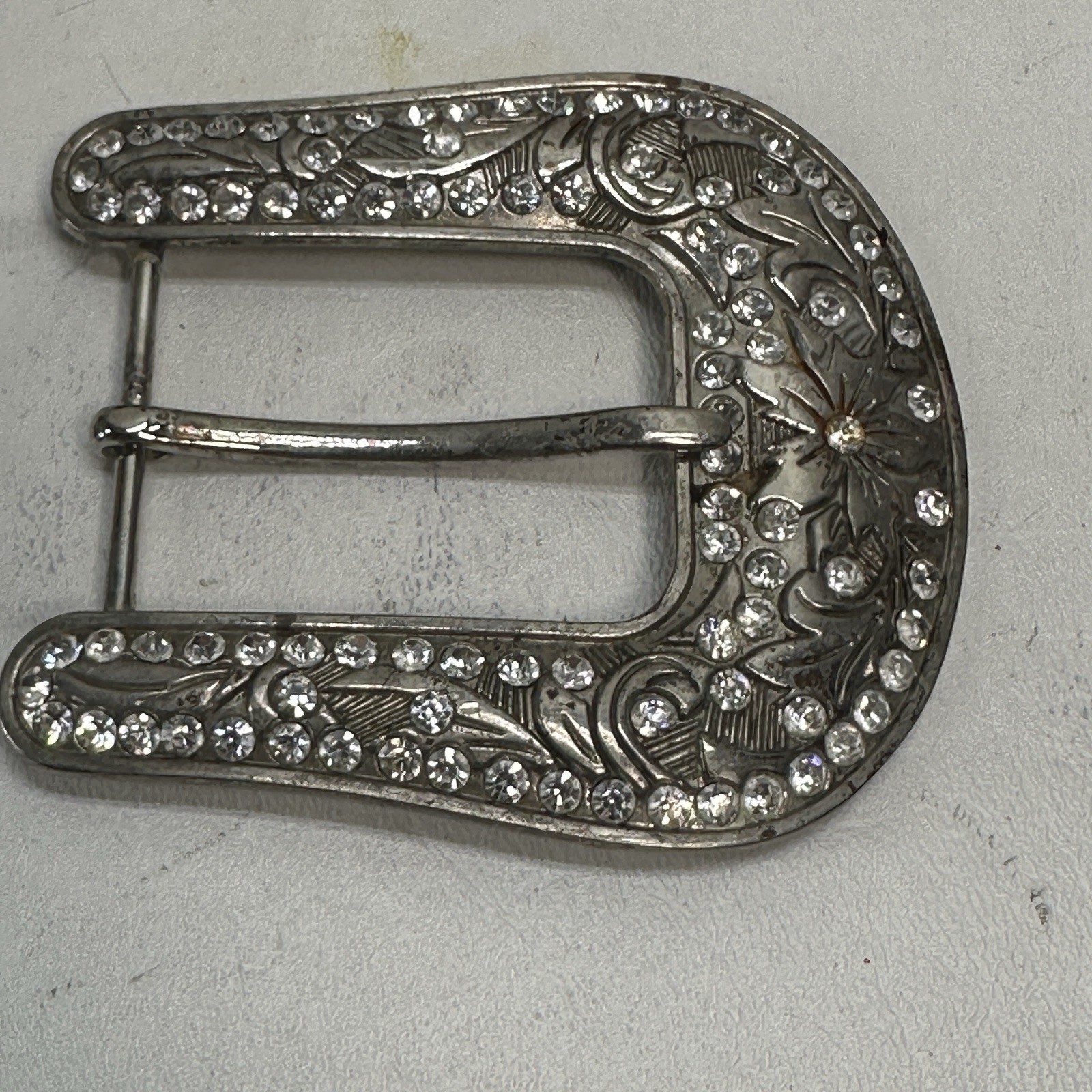 Western Buckle 6 Pc Set Silver Tone Metal Rhinostone Fleur de Lis Keep Tip