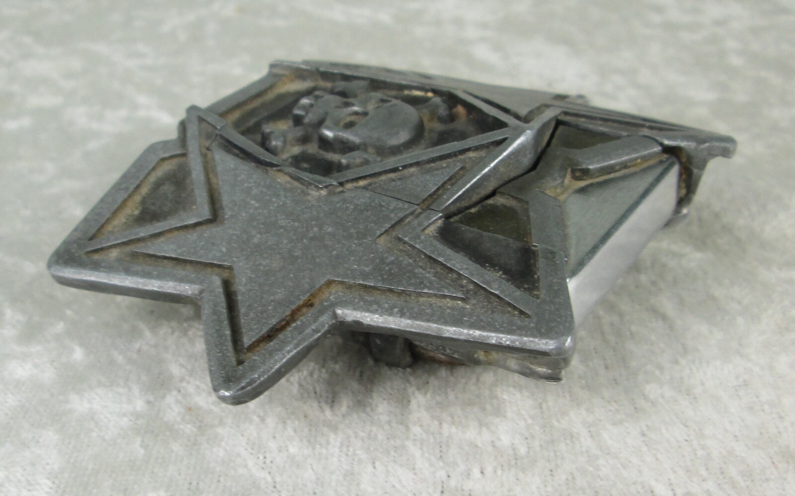 Skull Stars Belt Buckle Lighter Holder Bottle Opener Heavymetalbuckles