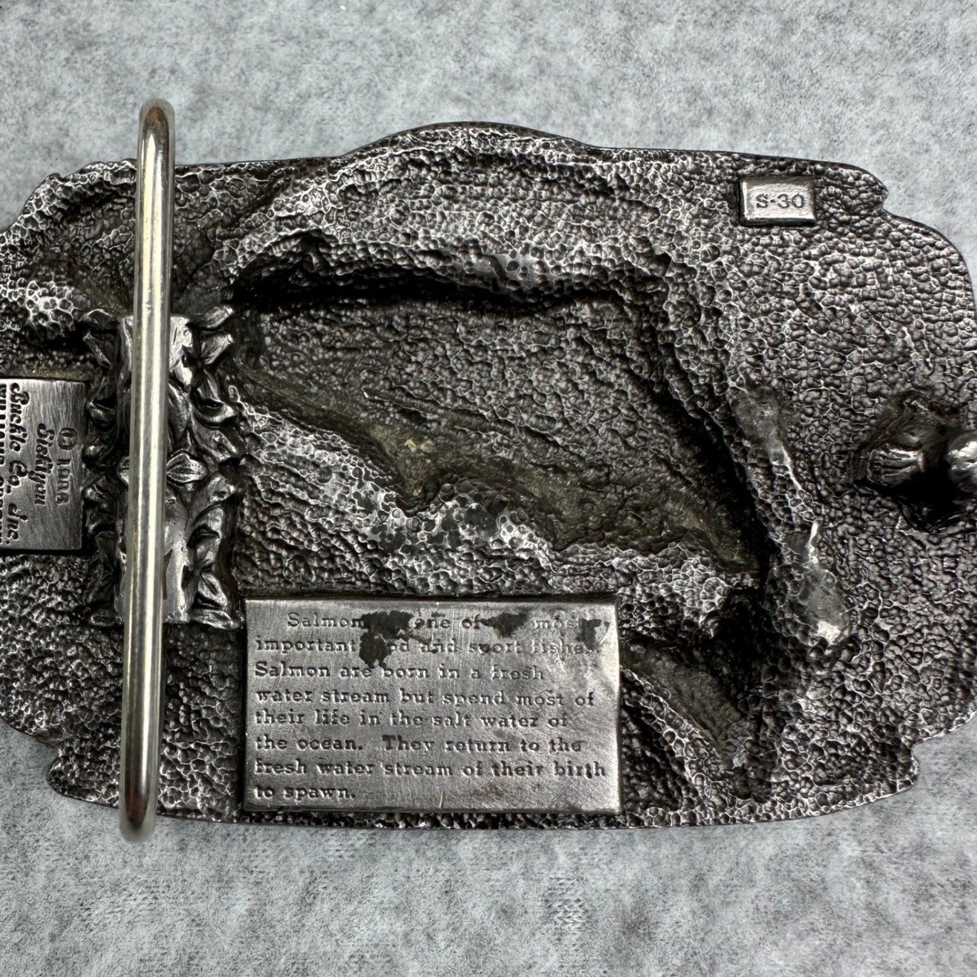 Vtg 1984 Siskiyou Buckle Co Salmon Fish Enameled Belt Buckle S-30 6.9 oz