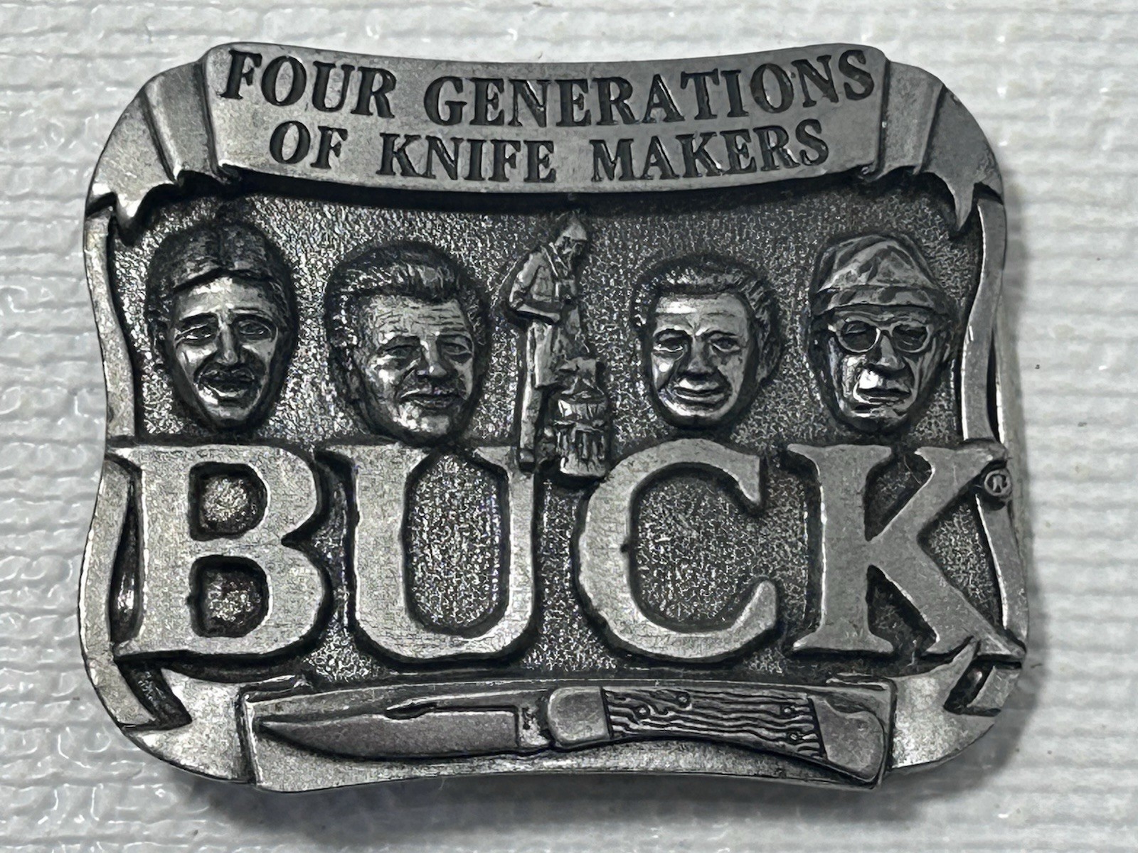 Buck Knives Belt Buckle Four Generations Of Knife Makers Pewter Smoky MT. Knife