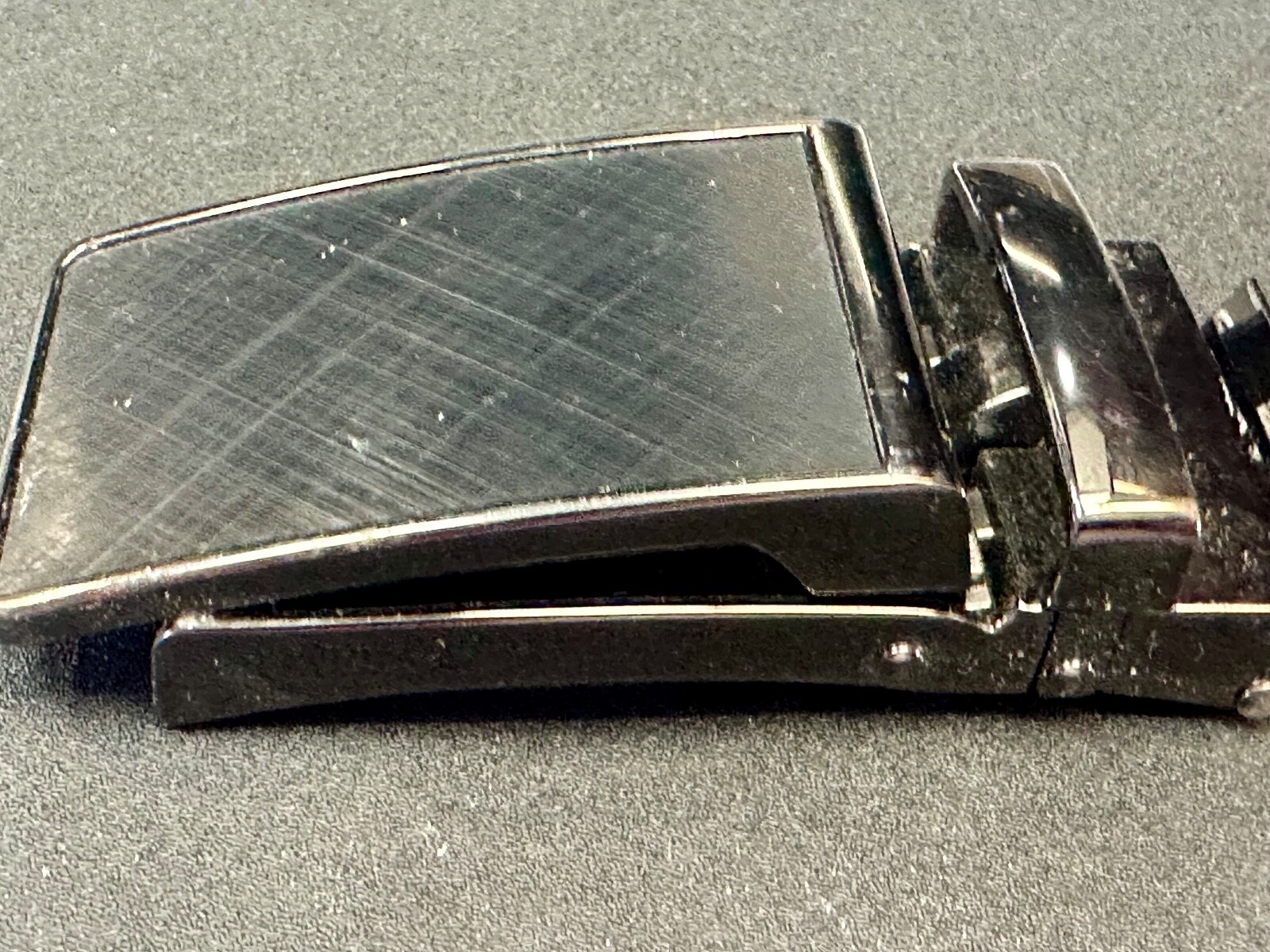 Replacement Black Mesh Pattern Ratchet Style Belt Buckle