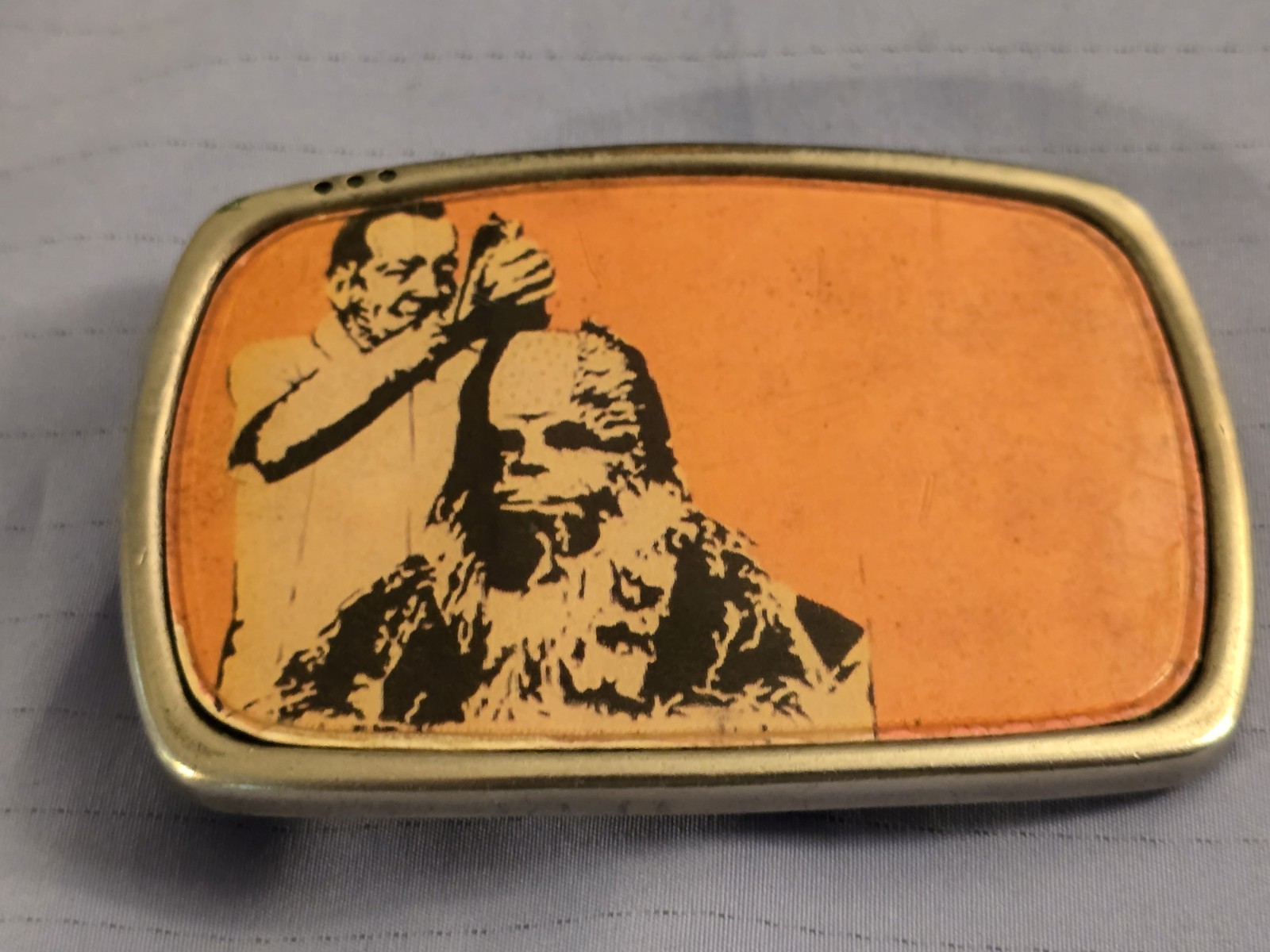 Vintage Star Wars Belt Buckle – Chewbacca Getting a Haircut – Rare Pop…
