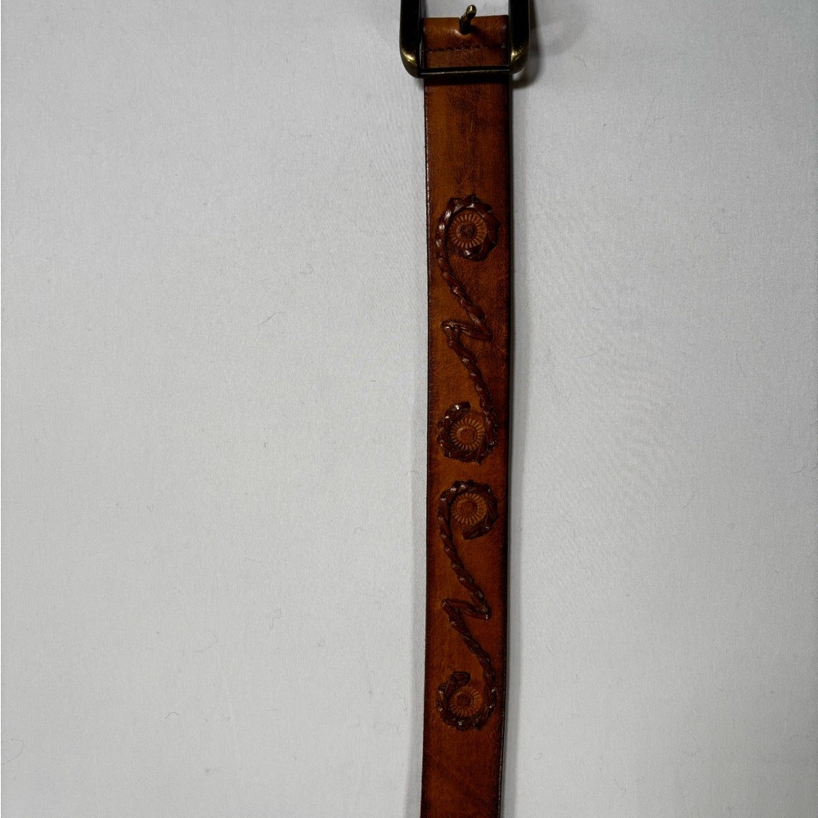 Levi’s Men’s Tooled and Braided Stitched Brown Leather Belt Western Hippy