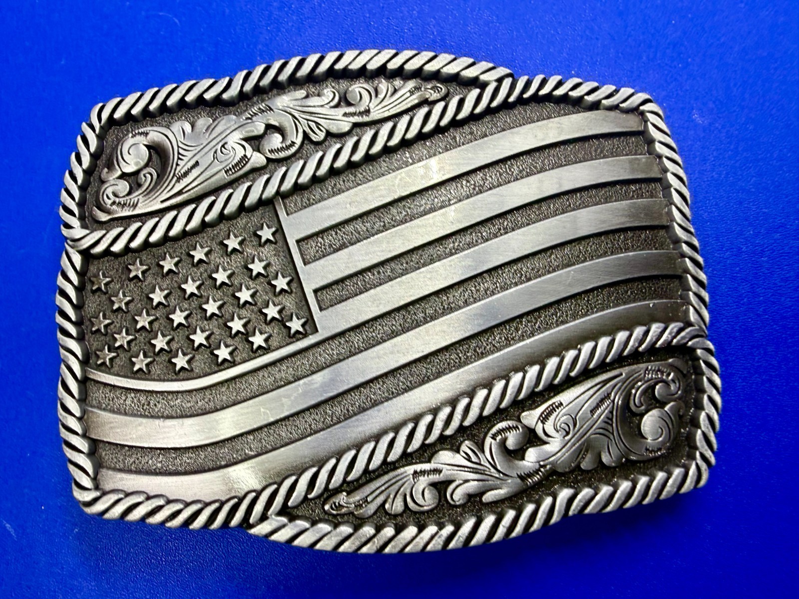 Waving American Flag Patriotic Silver Color Rope Border Western NOS Belt Buckle