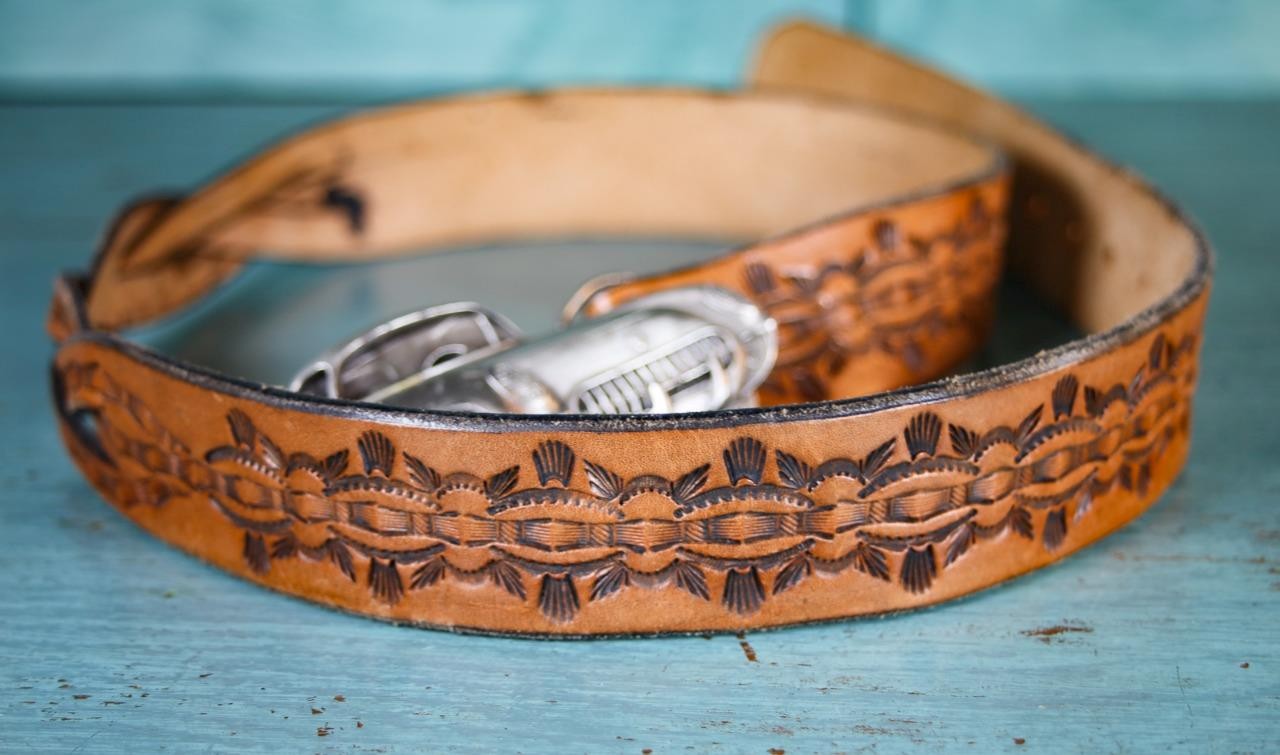 Vintage Bergamot Brass Works 1981 Corvette Belt Buckle 42&Prime; Tooled Leather Belt