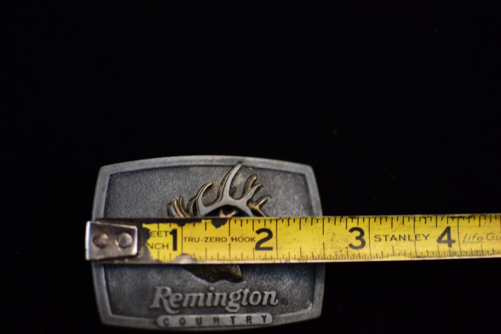 Remington Vintage 1986 Belt Buckle Country Hunting Deer Buck Farmer Made in USA