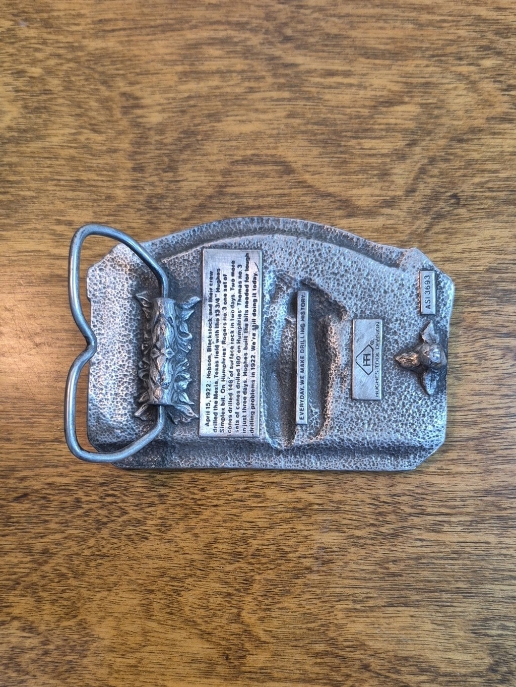 VINTAGE Pewter Hughes Oil Tool Division Belt Buckle Rock Bit Drilling Rig Detail