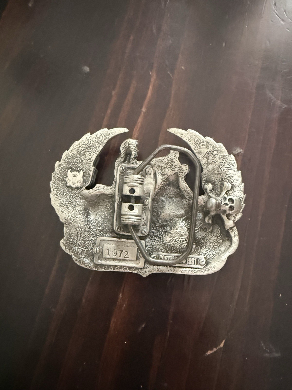 Hell on Wheels 1972 Silver Metal Winged Skull Biker Belt Buckle 1.5in