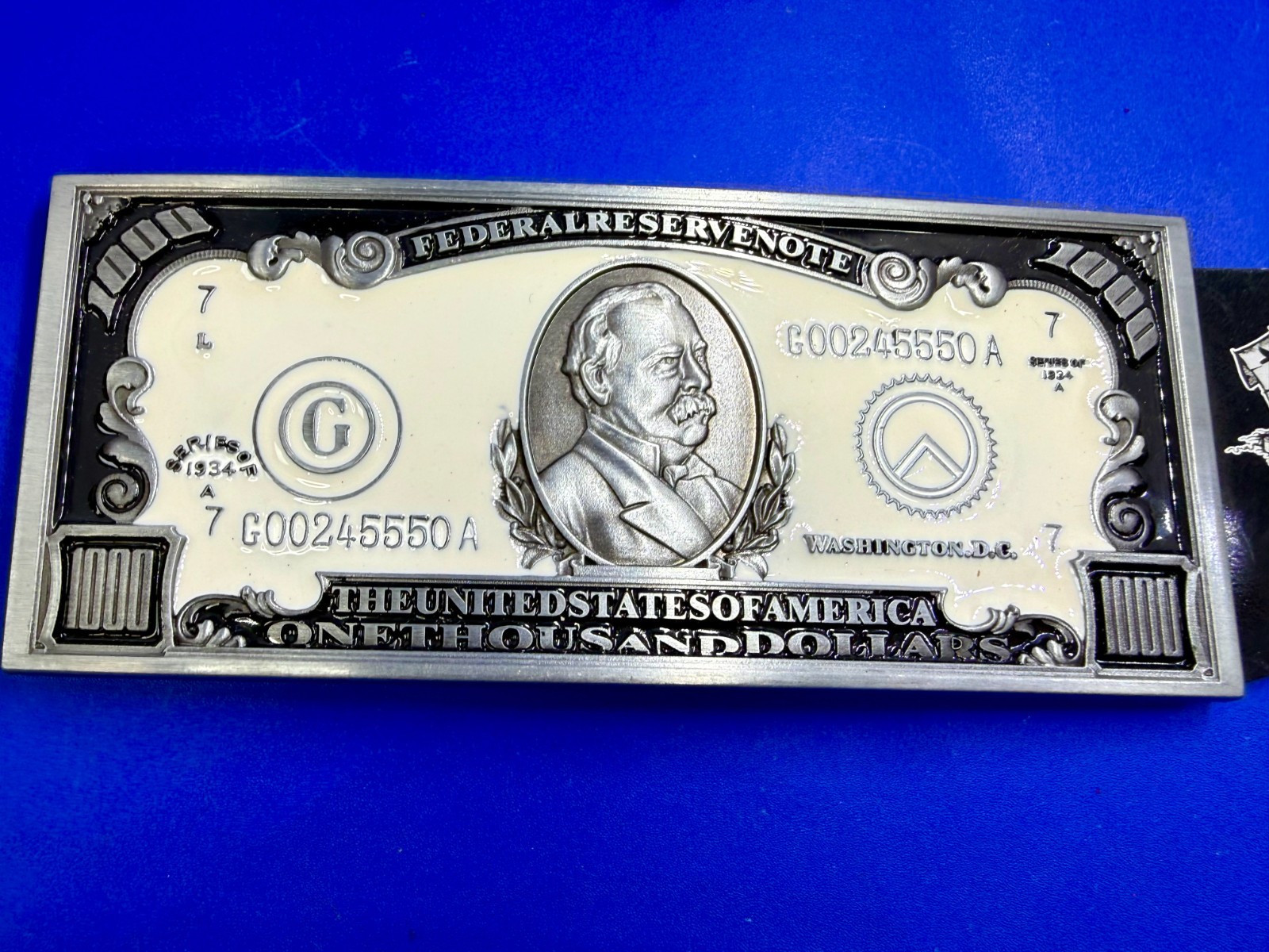 $1,000 US Dollar Federal Reserve Note The United States of America Belt Buckle