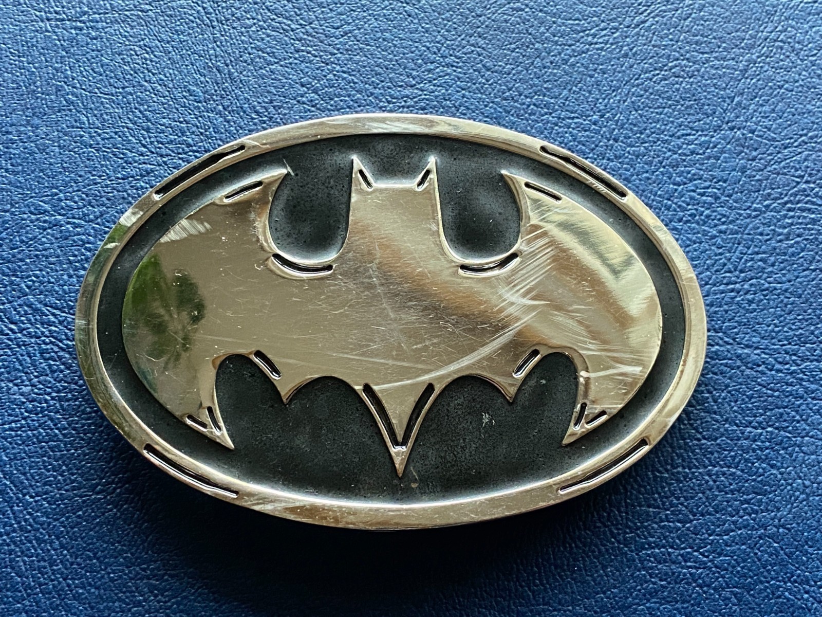 Batman Belt Buckle Metal – Black and Silver Logo – Zinc 3.5&Prime; DC Comics