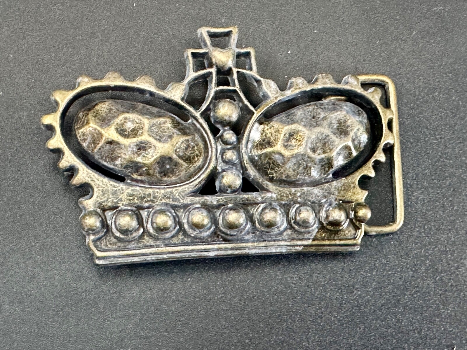 The Royal Crown – Vintage See Through Cutout Studded Belt Buckle
