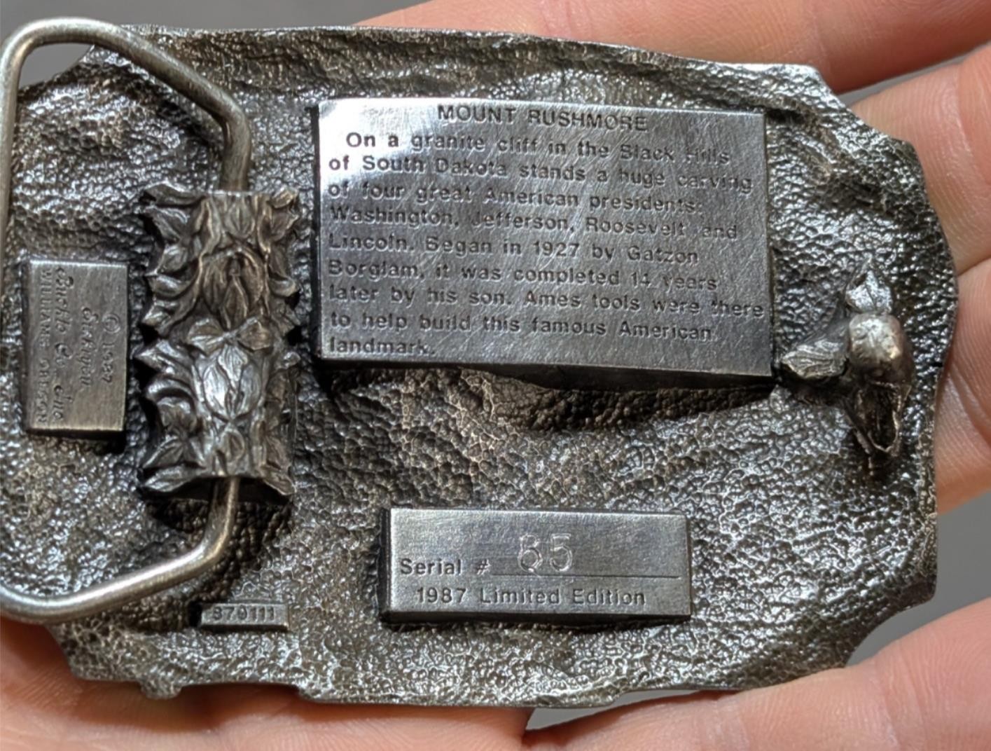 Nice 1987 Siskiyou Ames Tools Mount Rushmore Belt Buckle w Blue Pouch #85 Ltd Ed