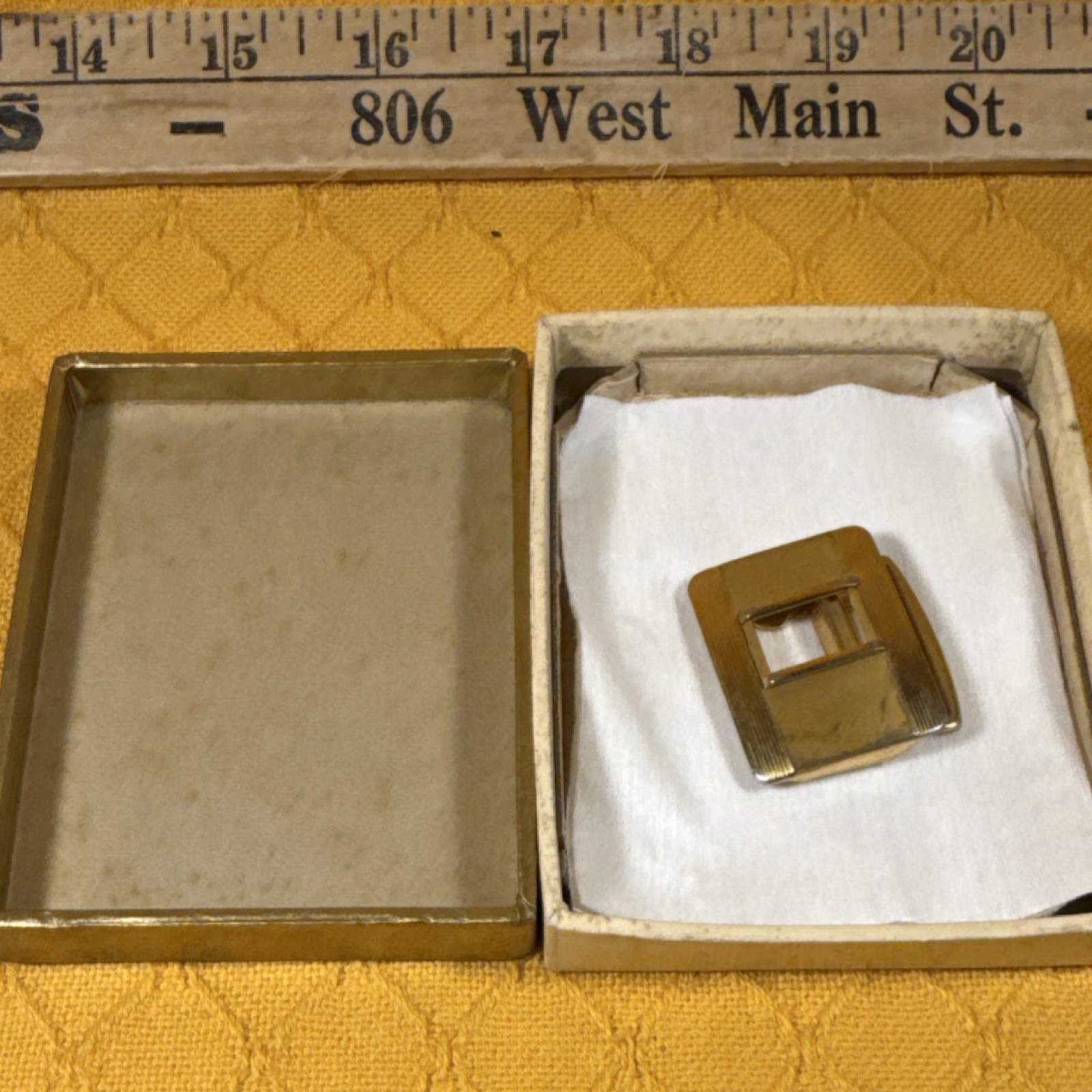 Swank Vintage Gold Tone Rectangular Metal Men&rsquo;s Belt Buckle with Box