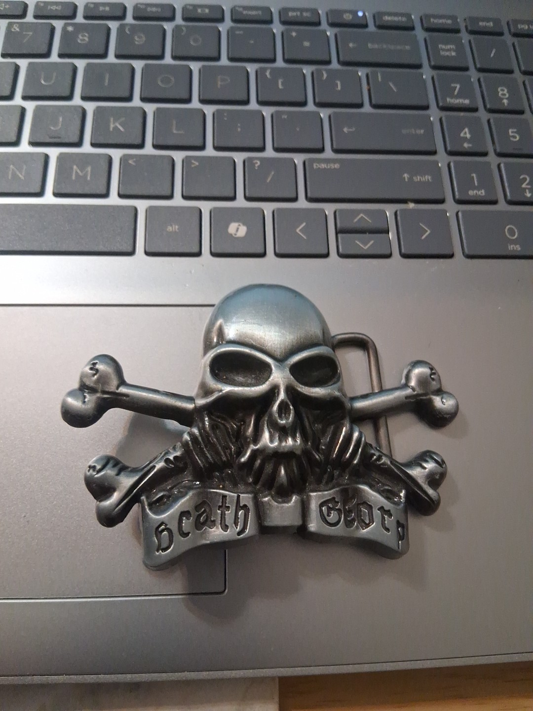 Skull & Crossbones Belt Buckle Silver Tone Gothic Biker Punk Unmarked