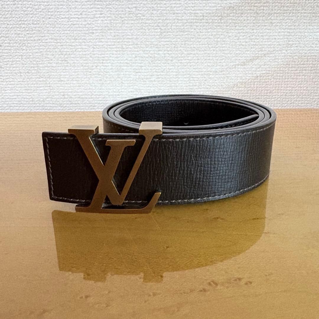 Louis Vuitton Pre-Owned Belt Suntulle Initial Utah Leather