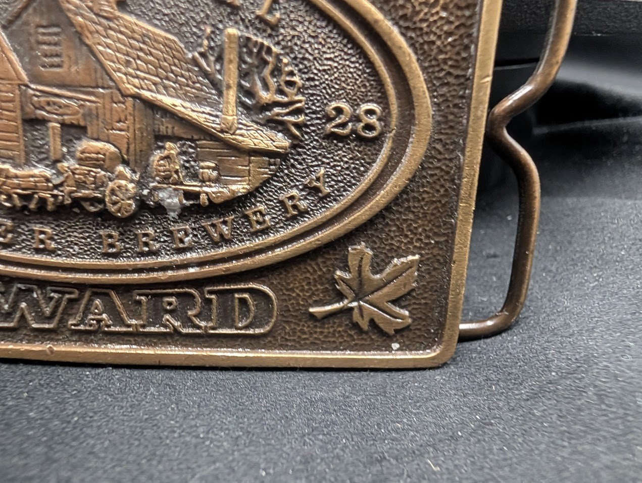 Vintage 1976 Labatt&rsquo;s « The Original Pioneer Brewery » Belt Buckle