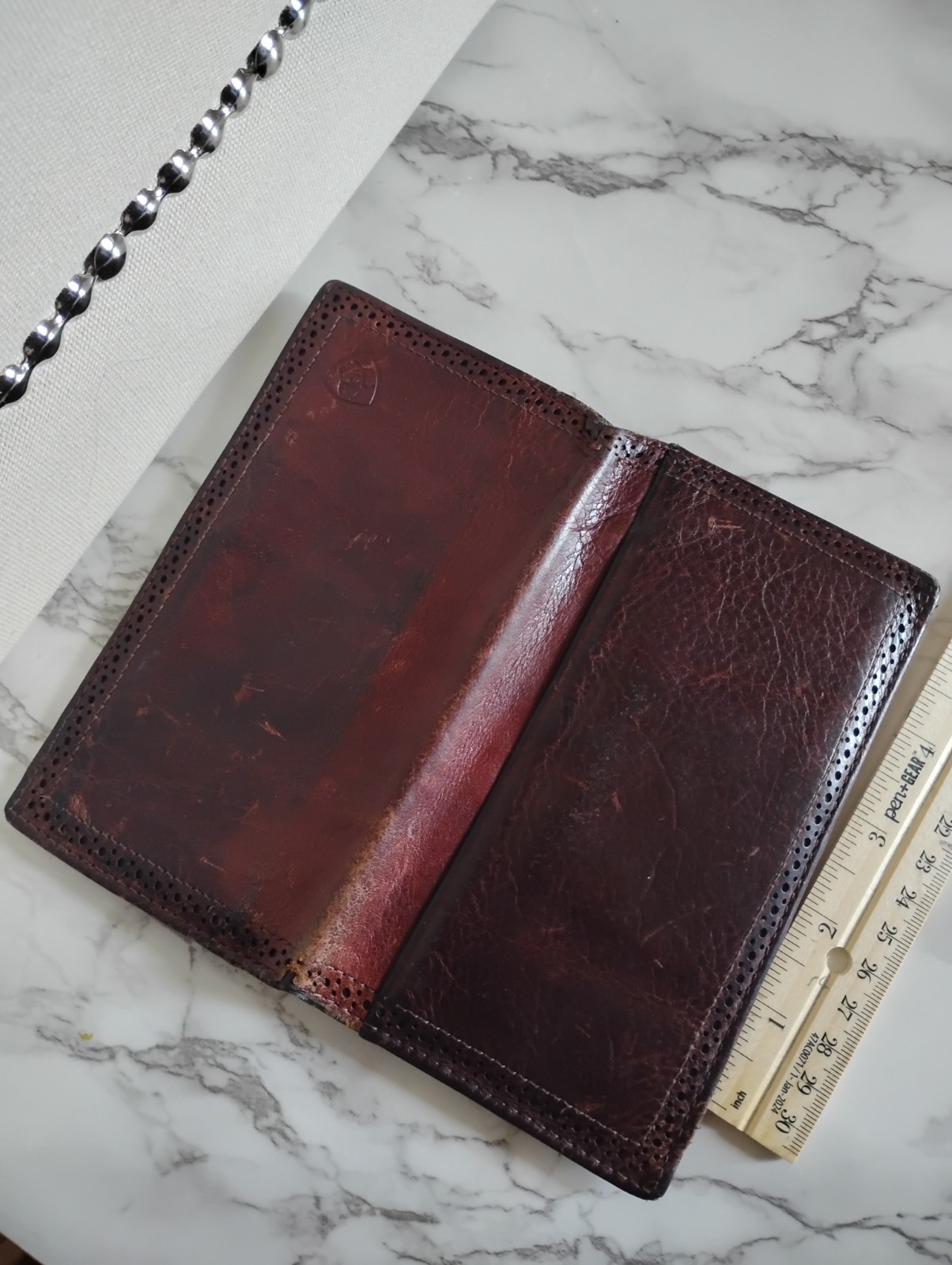 Ariat Leather Men&rsquo;s Rodeo Brown Wallet Western Checkbook Cover
