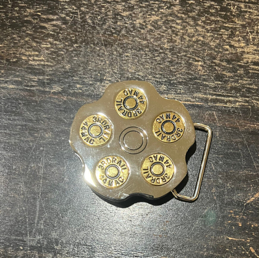 GUN SPINNER BULLET Belt Buckle – Metal Belt Buckle – Brand New