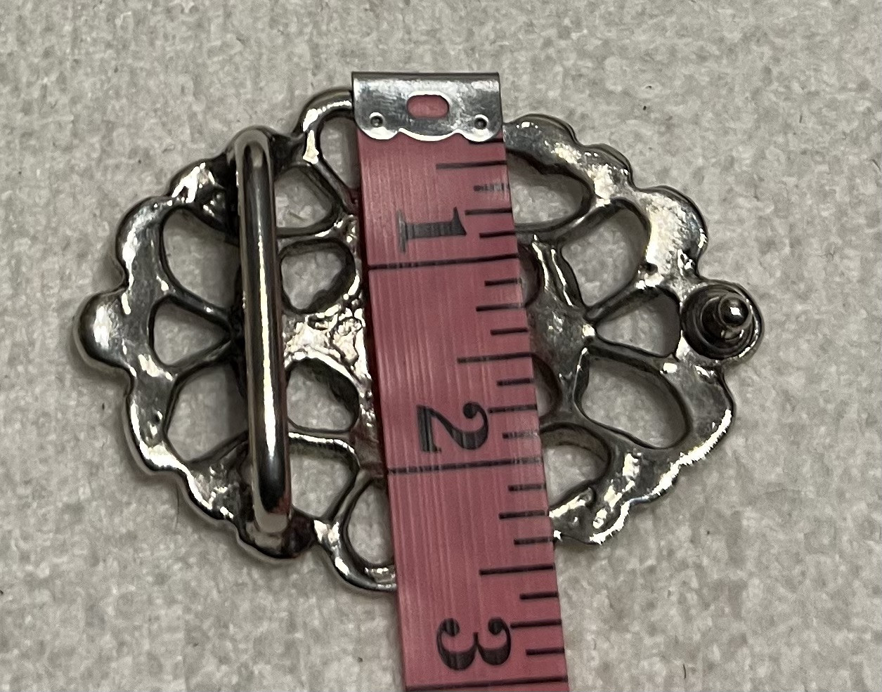 Belt Buckle Pewter Metal Oval Rhinestone Fashion Accessory 3.5” X 2.5” Nice