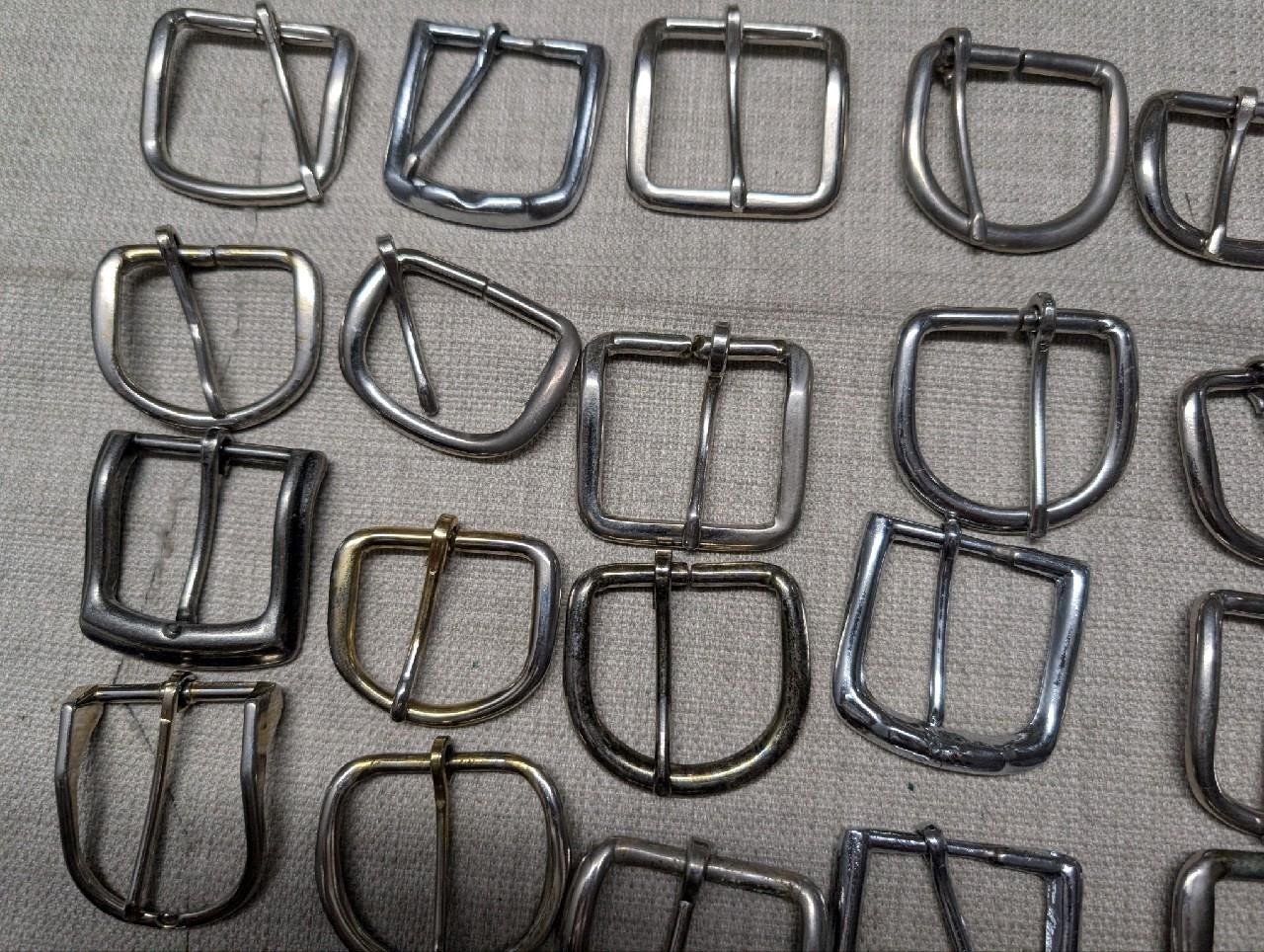 vintage 30 PC LOT western BELT BUCKLES chrome COWBOY rodeo 1.5&Prime; metal steel