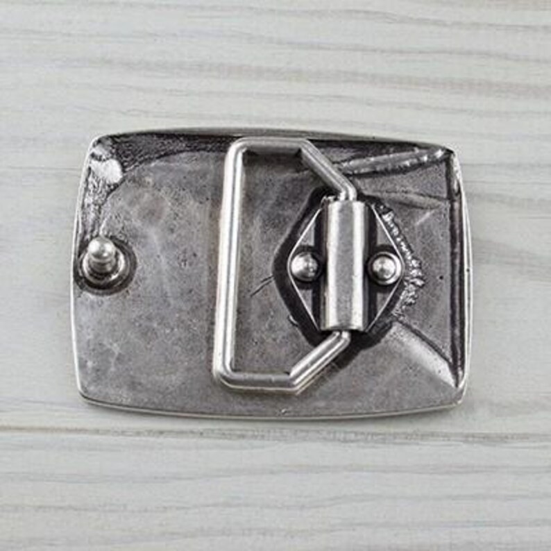 Rectangular Metal Belt Buckle in Industrial Design – Modern & Masculine