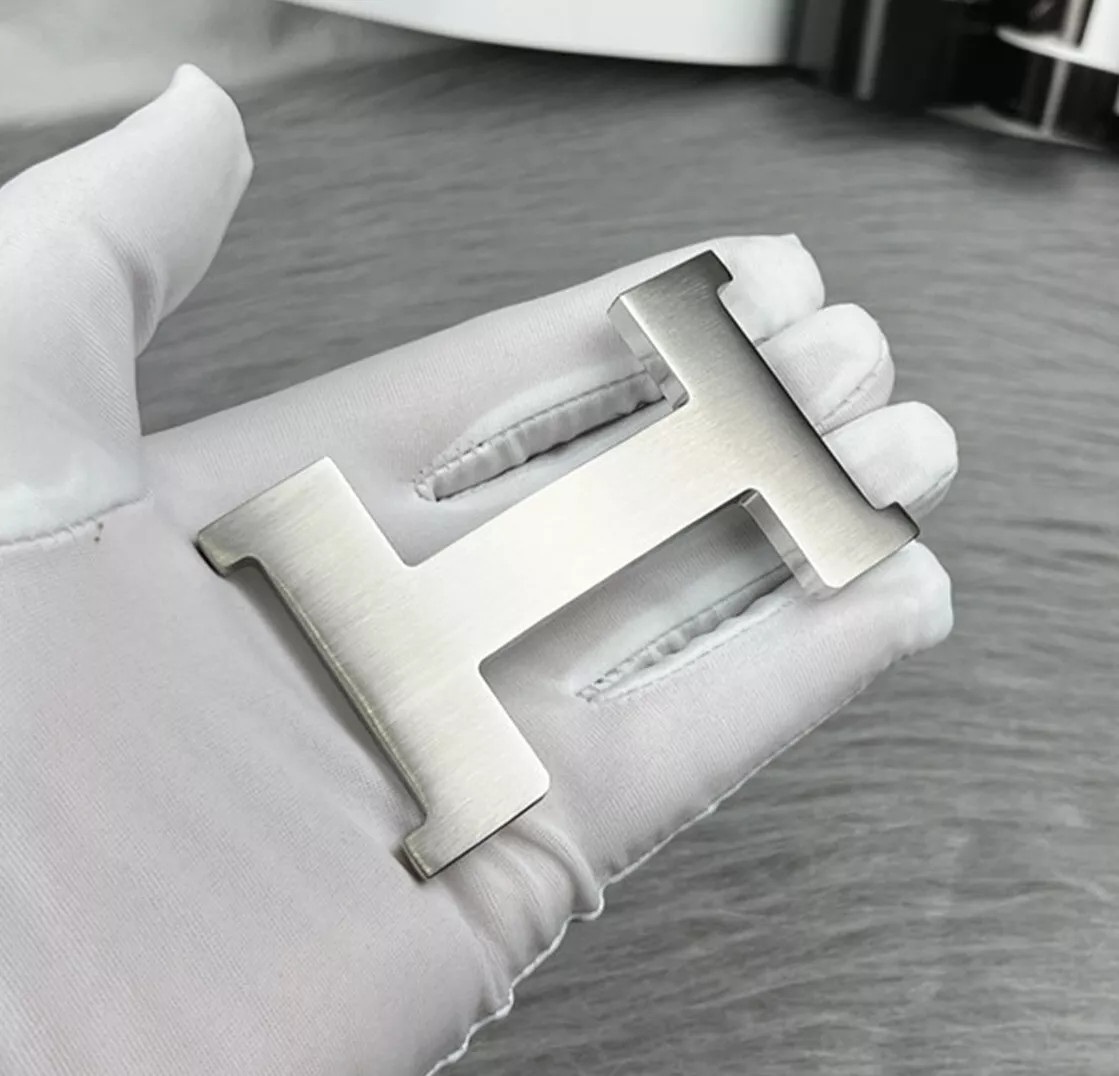 38mm H Silver Brushed Constance Belt Buckle