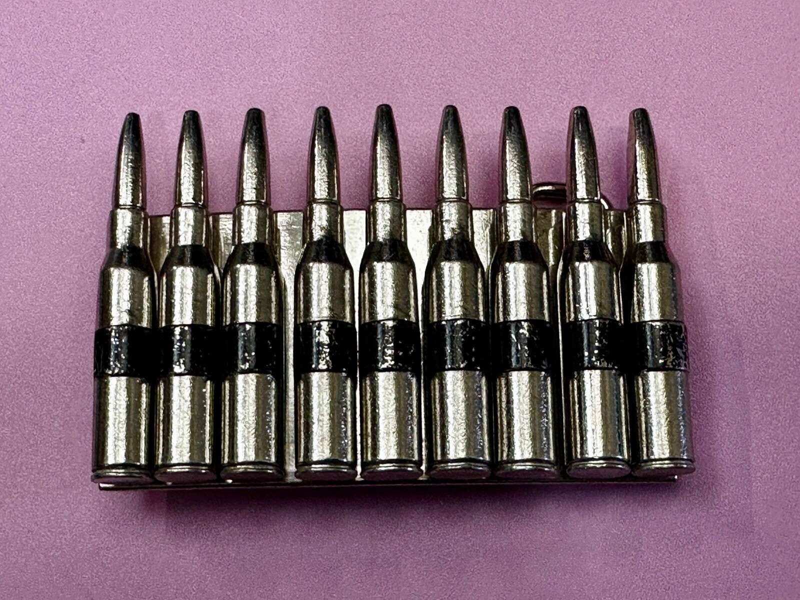 Gun Bullet&rsquo;s Shell Casing Chain Ammo Clip Figural Belt Buckle