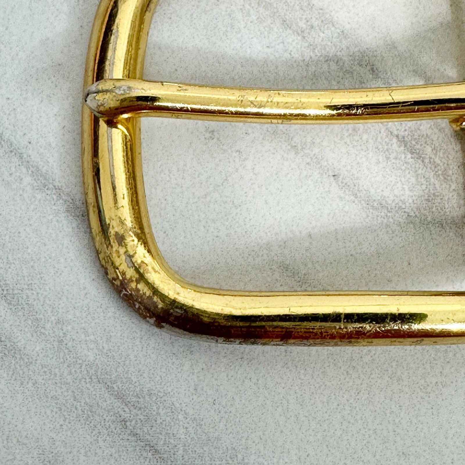 Gold Tone Rounded Simple Basic Belt Buckle