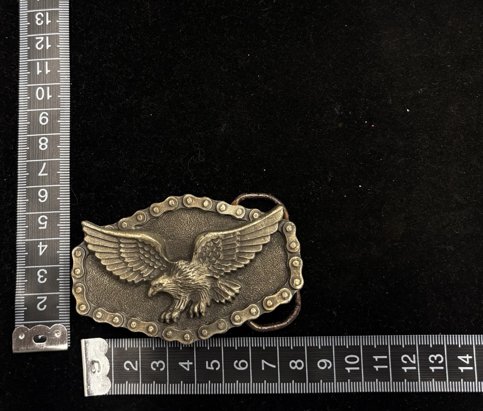 Vintage American eagle design surrounded by a motorcycle chain belt buckle RARE