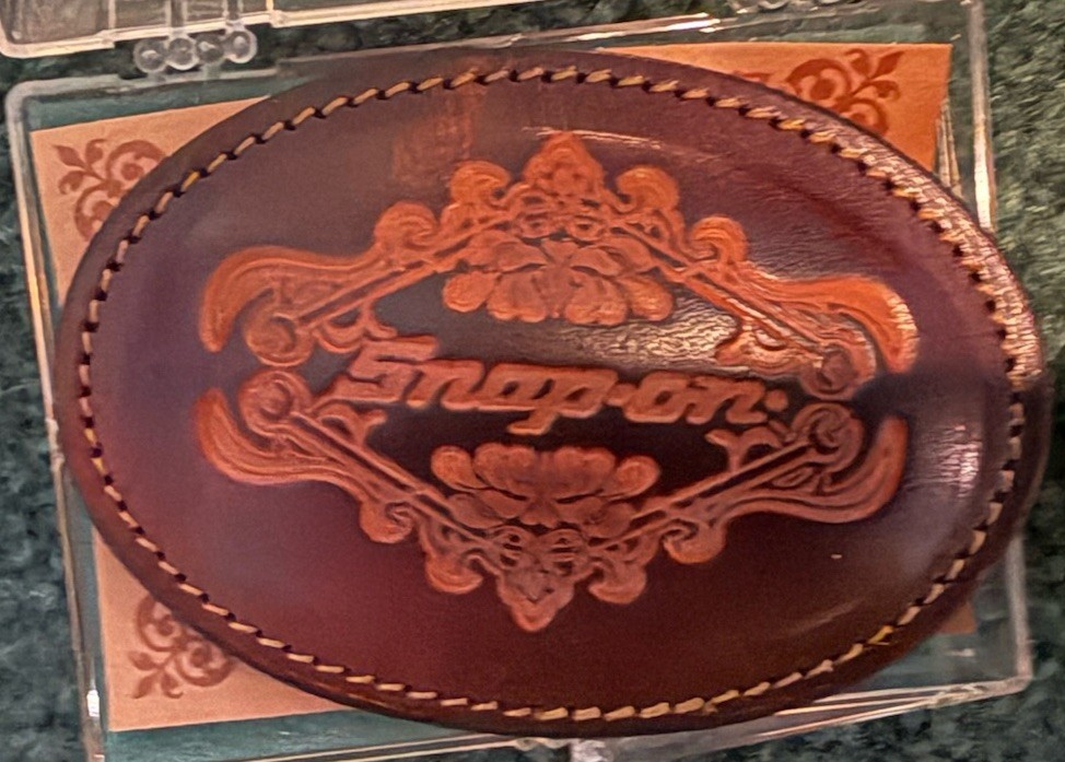 Snap-on Logo Western Oval Leather Men&rsquo;s Belt Buckle Brown Fits 1.5 in Belt