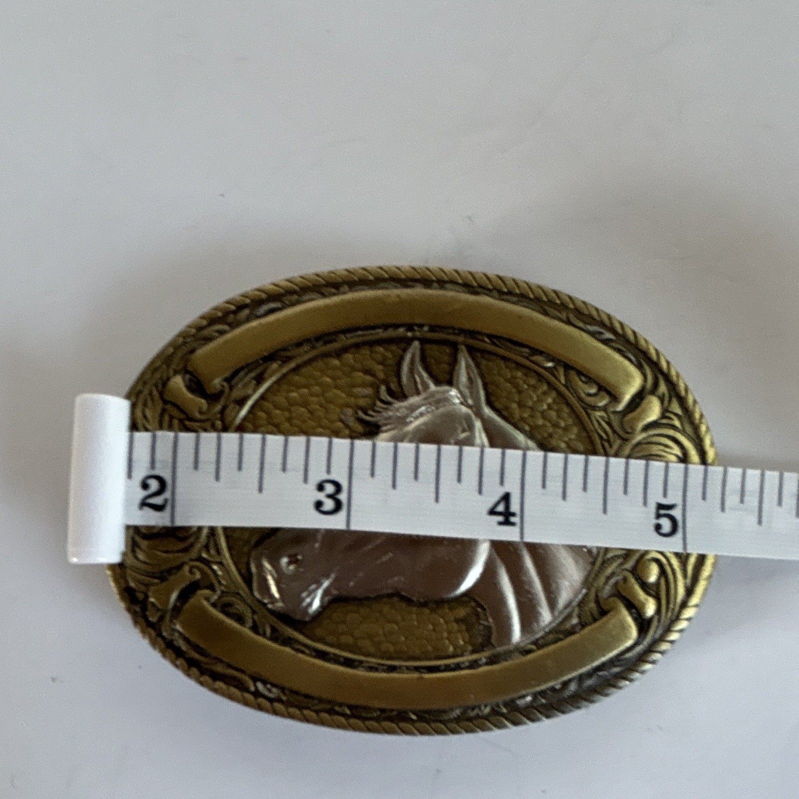 Men&rsquo;s Western Oval Engraved Horse Head Gold & Silver Tone Belt Buckle 1.75 in