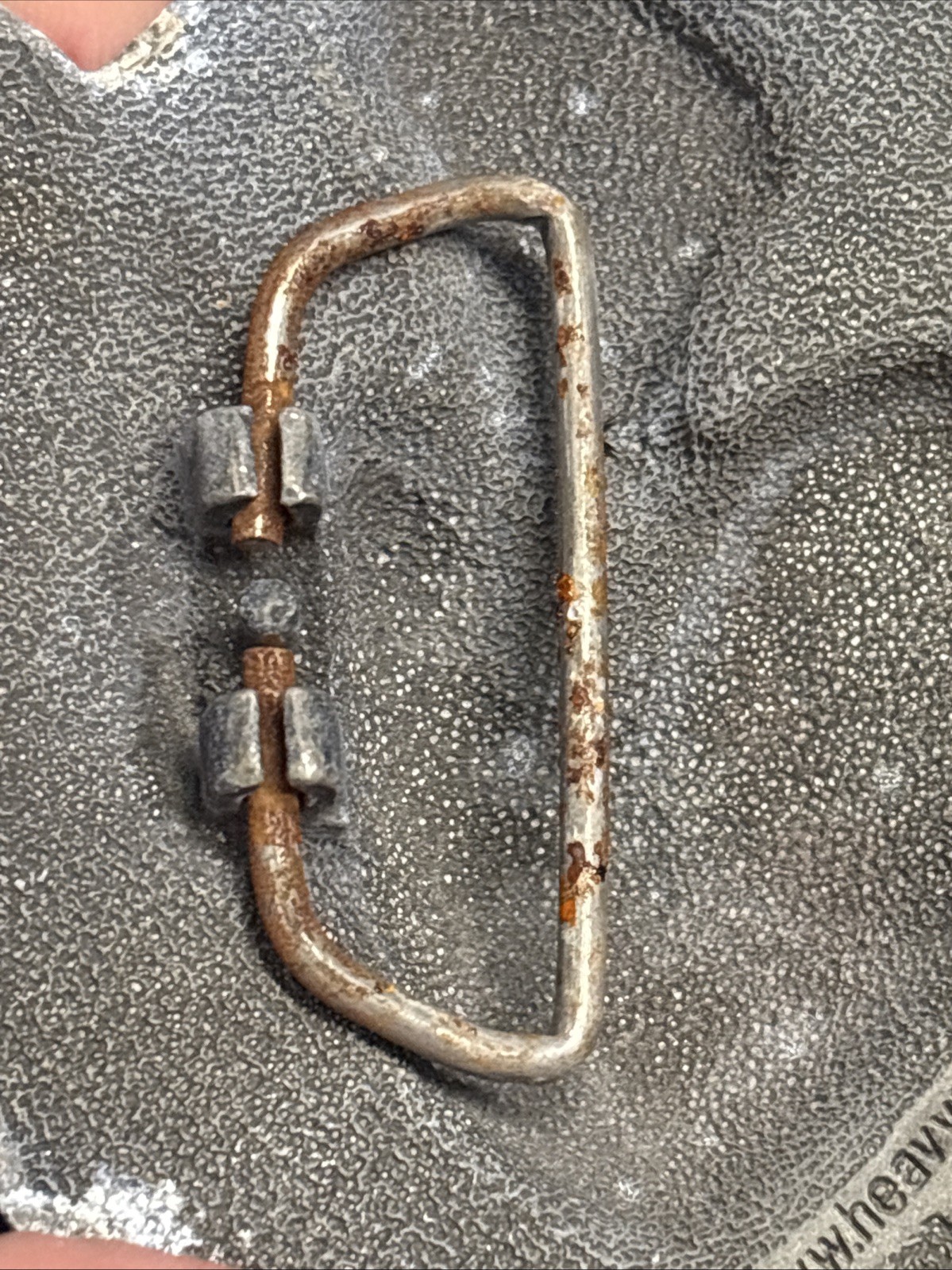 HEAVY METAL MFG. Belt Buckle Flaming Heart Barb Wire Metal DD2