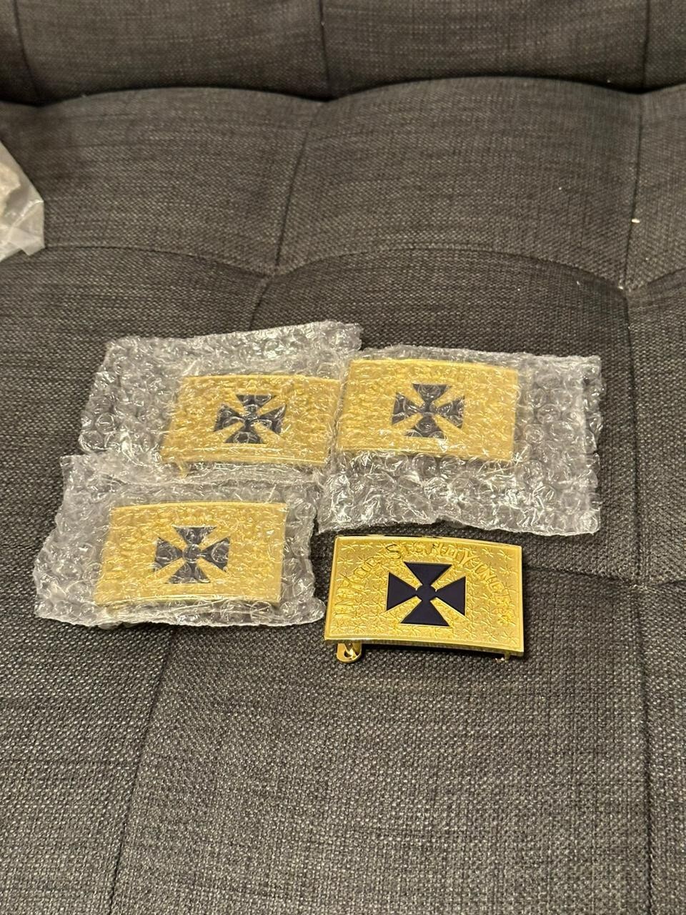 Masonic KNIGHTS TEMPLAR IN HOC SIGNO VINCES Past Grand Commander Belt Buckle Gol