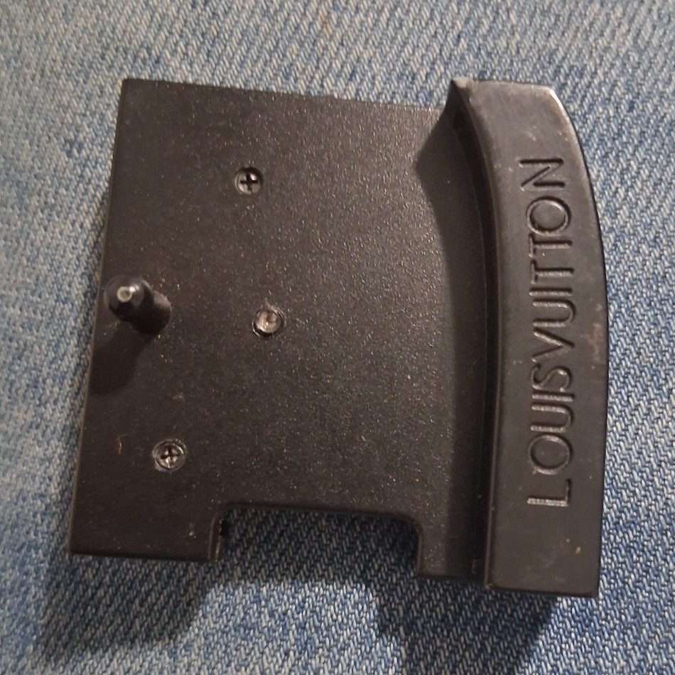 Louis Vuitton Men&rsquo;s LV Logo Belt Buckle Black Metal Fits 1.5 in Belt