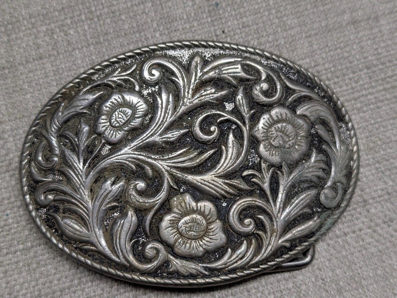 vintage ENGRAVED belt buckle WESTERN metal FLORAL cowboy rodeo