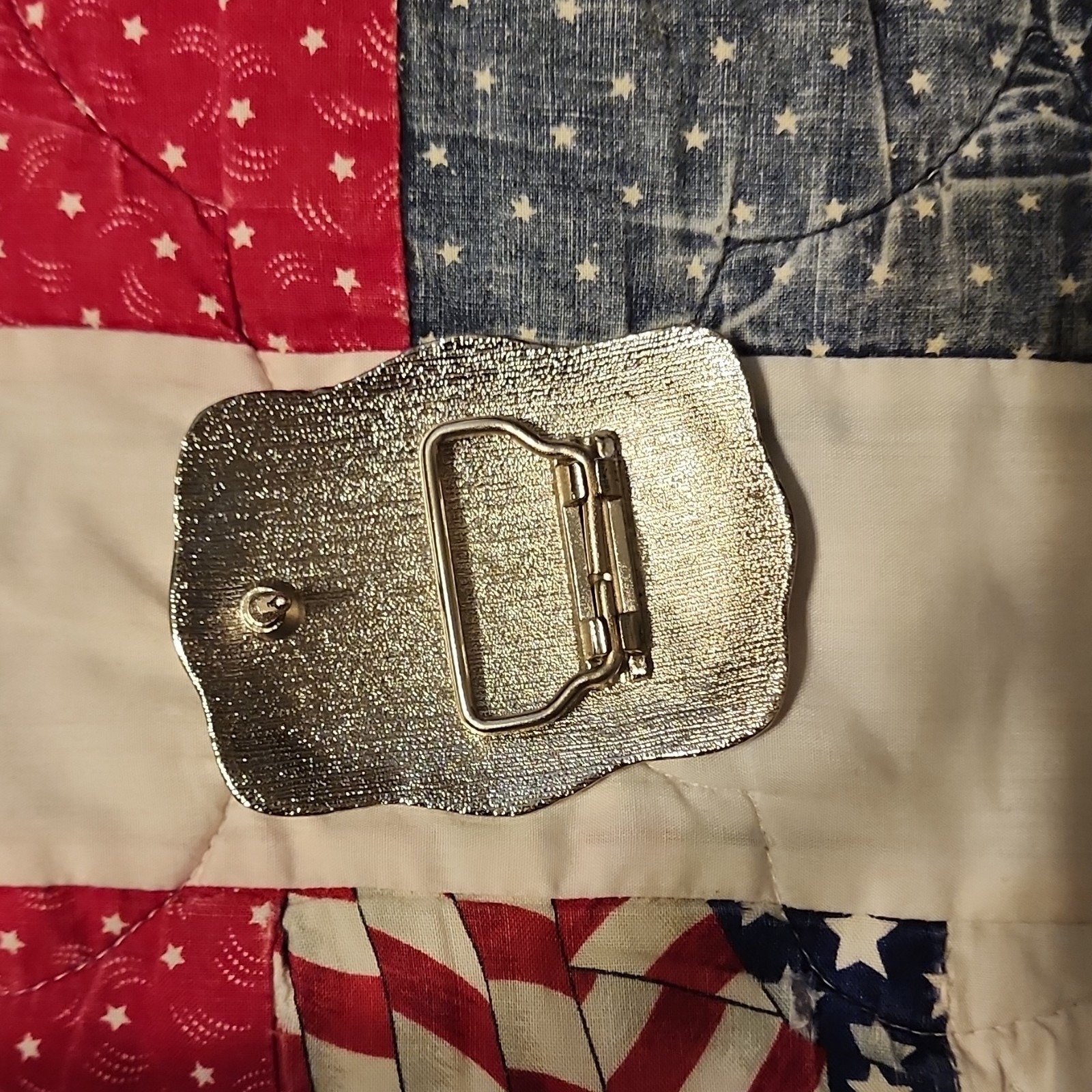 Men&rsquo;s Western Cowboy Belt Buckle Silver/Gold Horse Center Floral Engraved 1.5in
