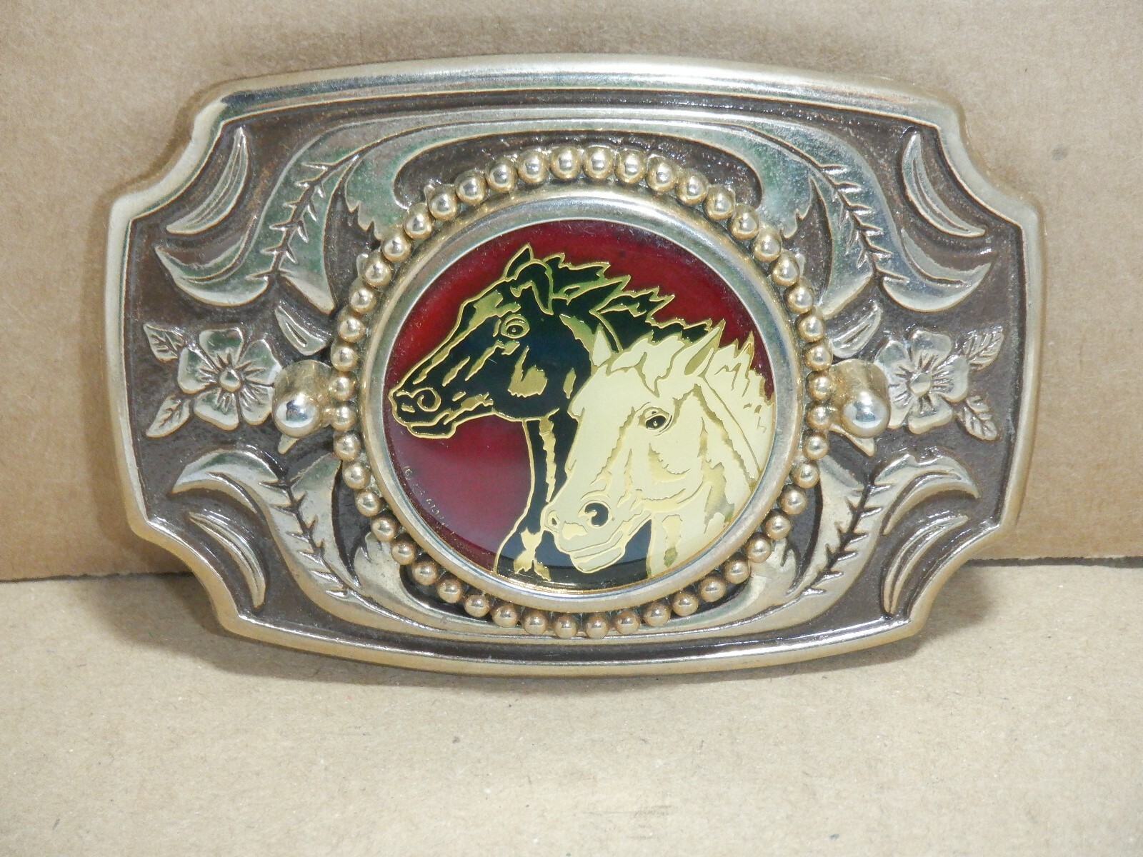 1980s HORSES BLACK & WHITE BELT BUCKLE MADE USA GOLD METAL RESIN VINTAGE