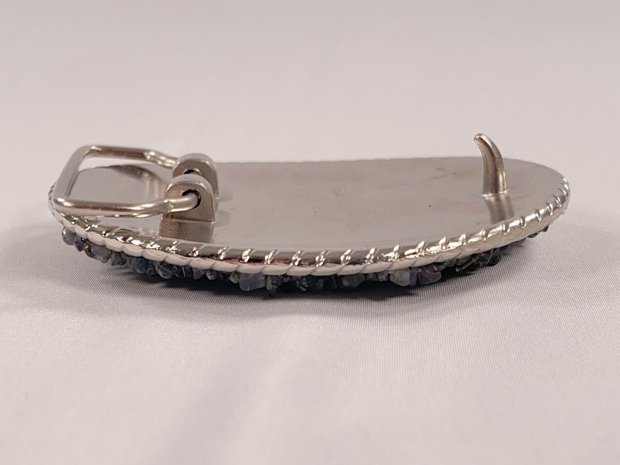 Handmade Oval Silver-Tone Belt Buckle with Iolite Gemstone Bead Inlay – Western
