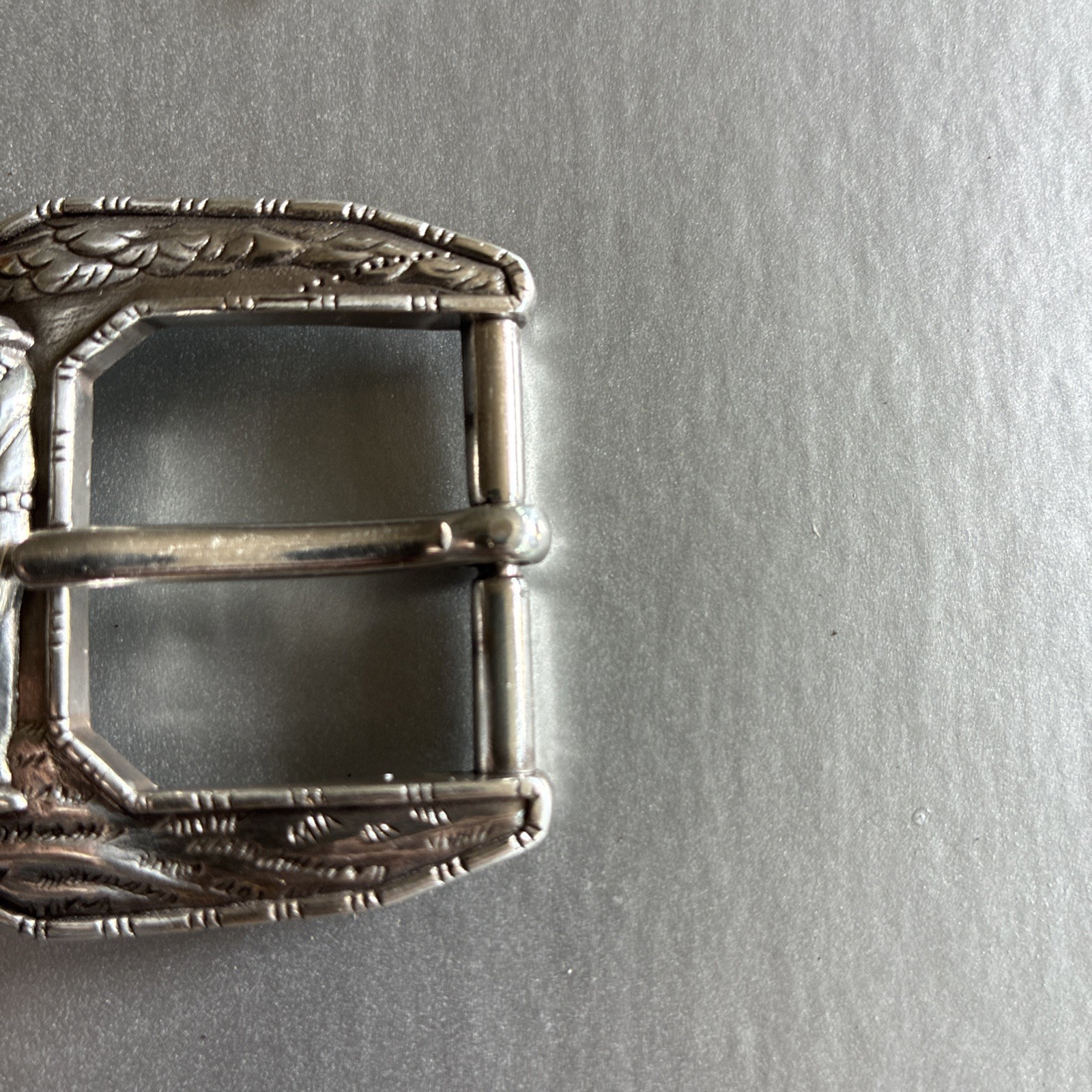 Vintage 1998 Unisex Decorative Belt Buckle 1.25” Wide Belt Pewter