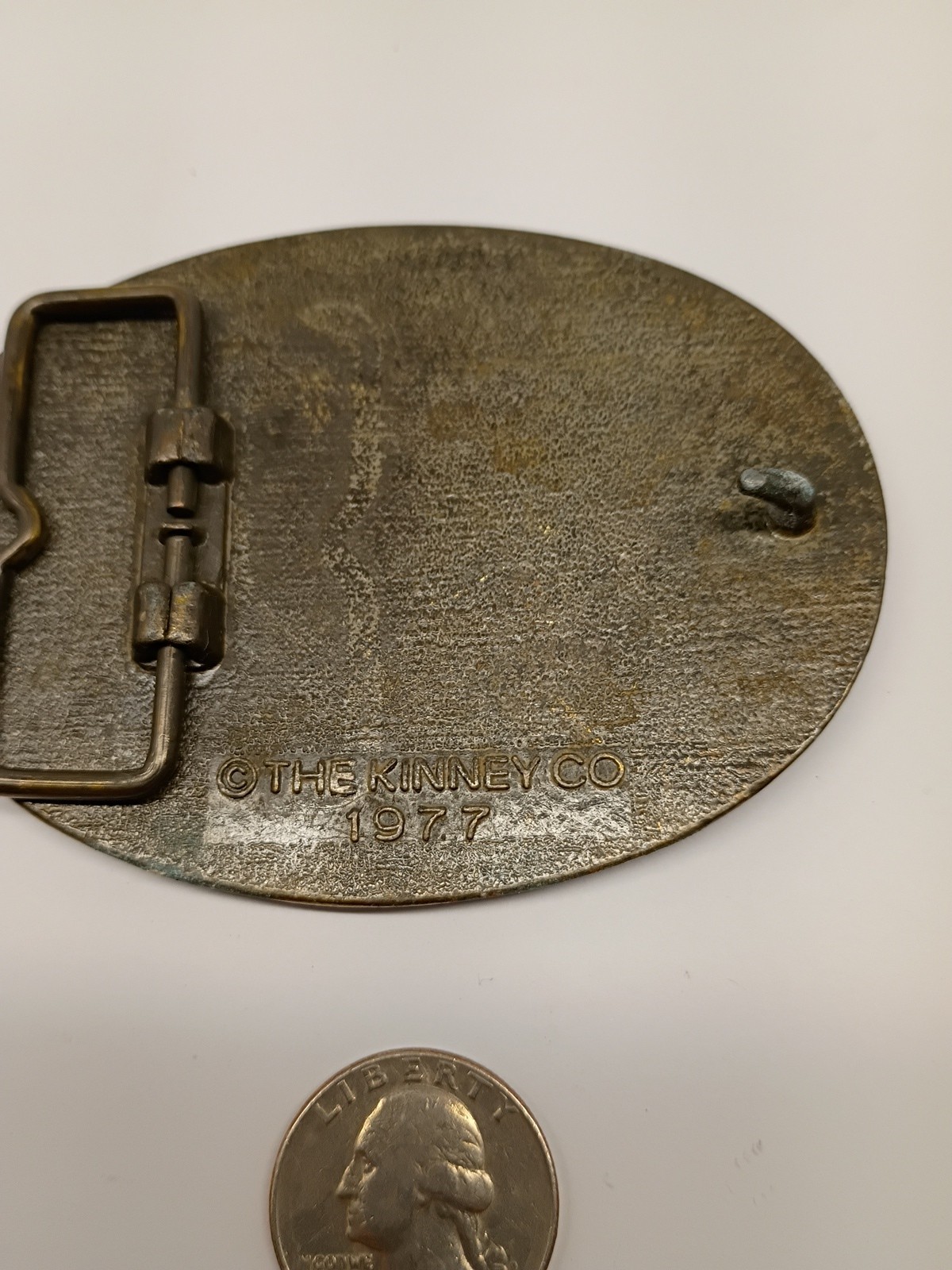 Vintage 1977 The Kinney Co « Don » Oval Metal Belt Buckle