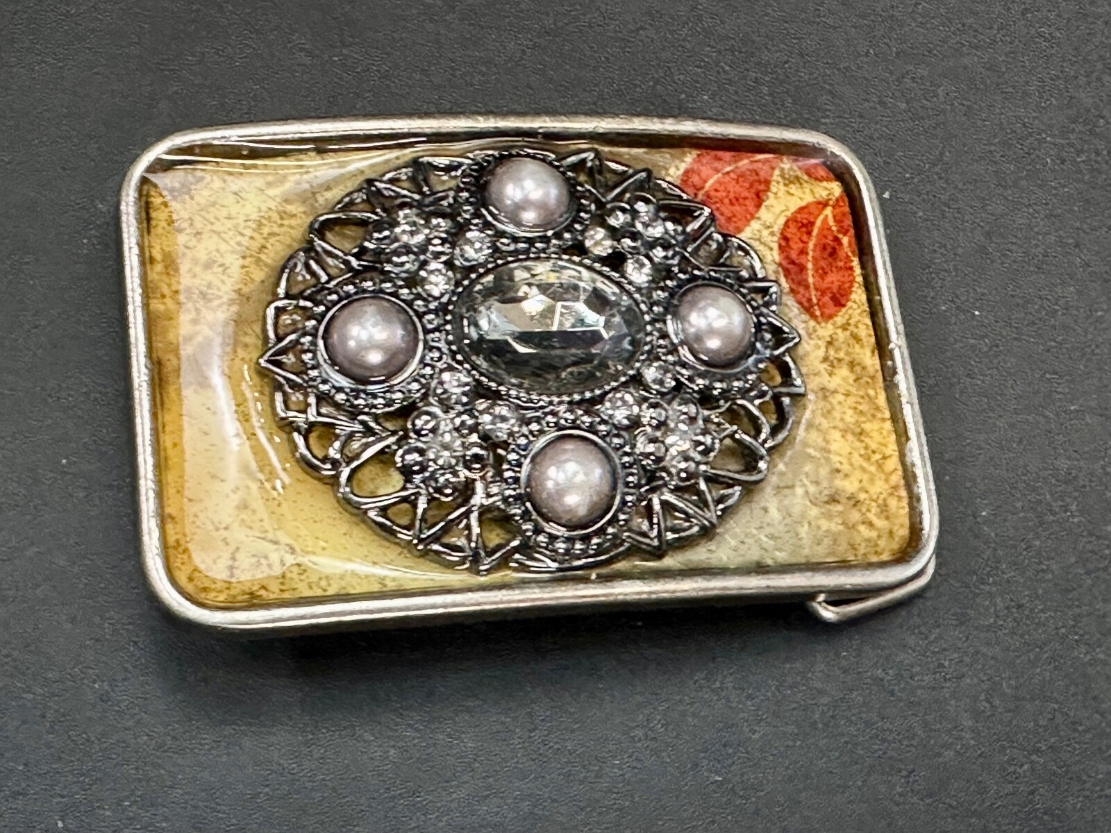 Chunky Raised Flower Swirl Theme Oval Cluster In Rectangular Belt Buckle