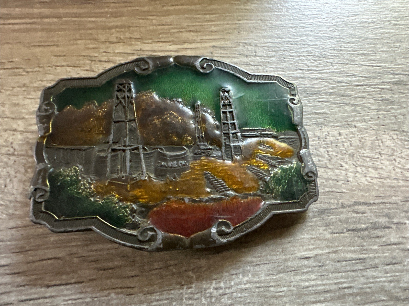 vintage 1970s belt buckle CRUDE OIL enamel WESTERN rig drilling TEXAS oklahoma