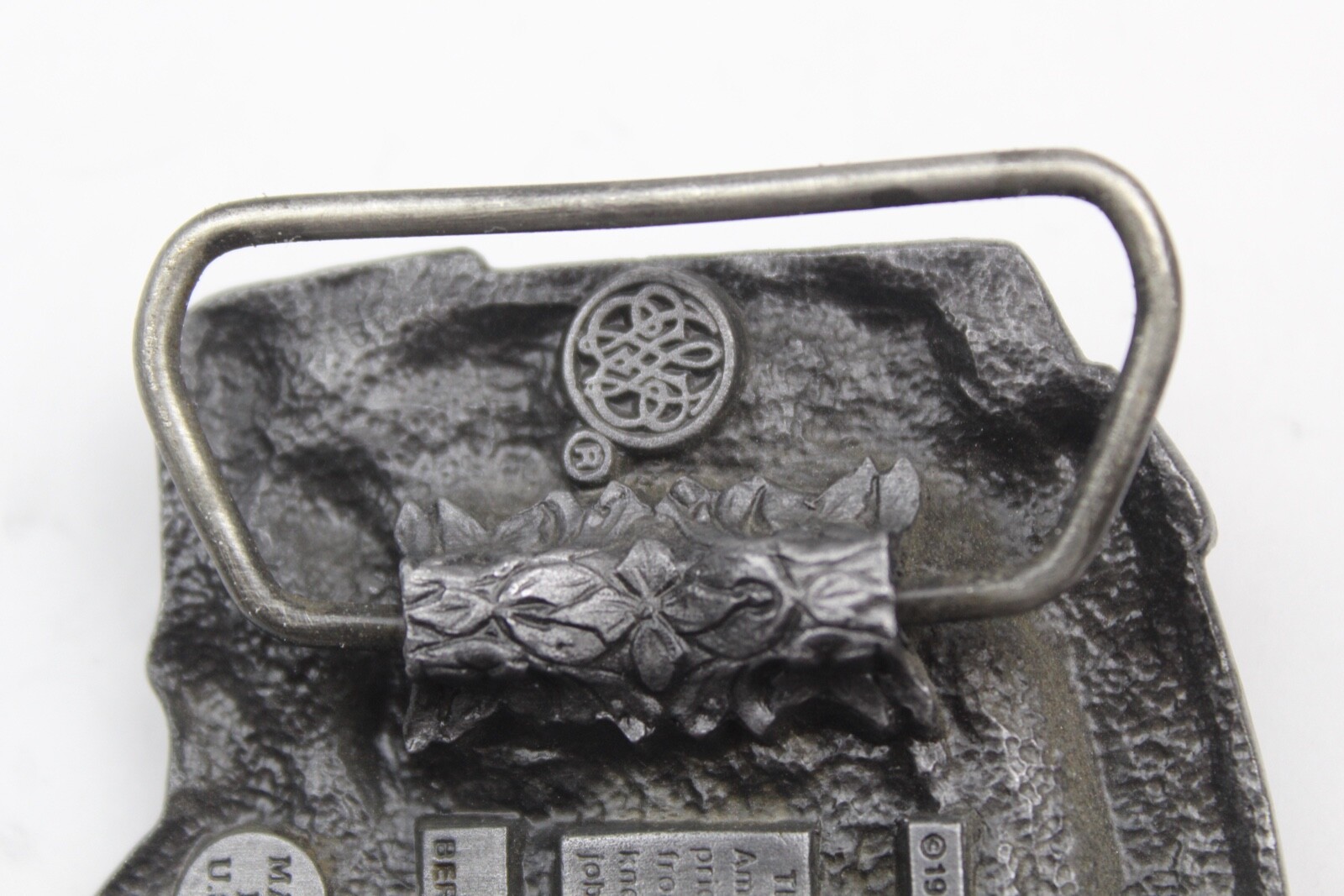 Bergamot Anheuser-Busch Inc. The American Fisherman A-175 Belt Buckle