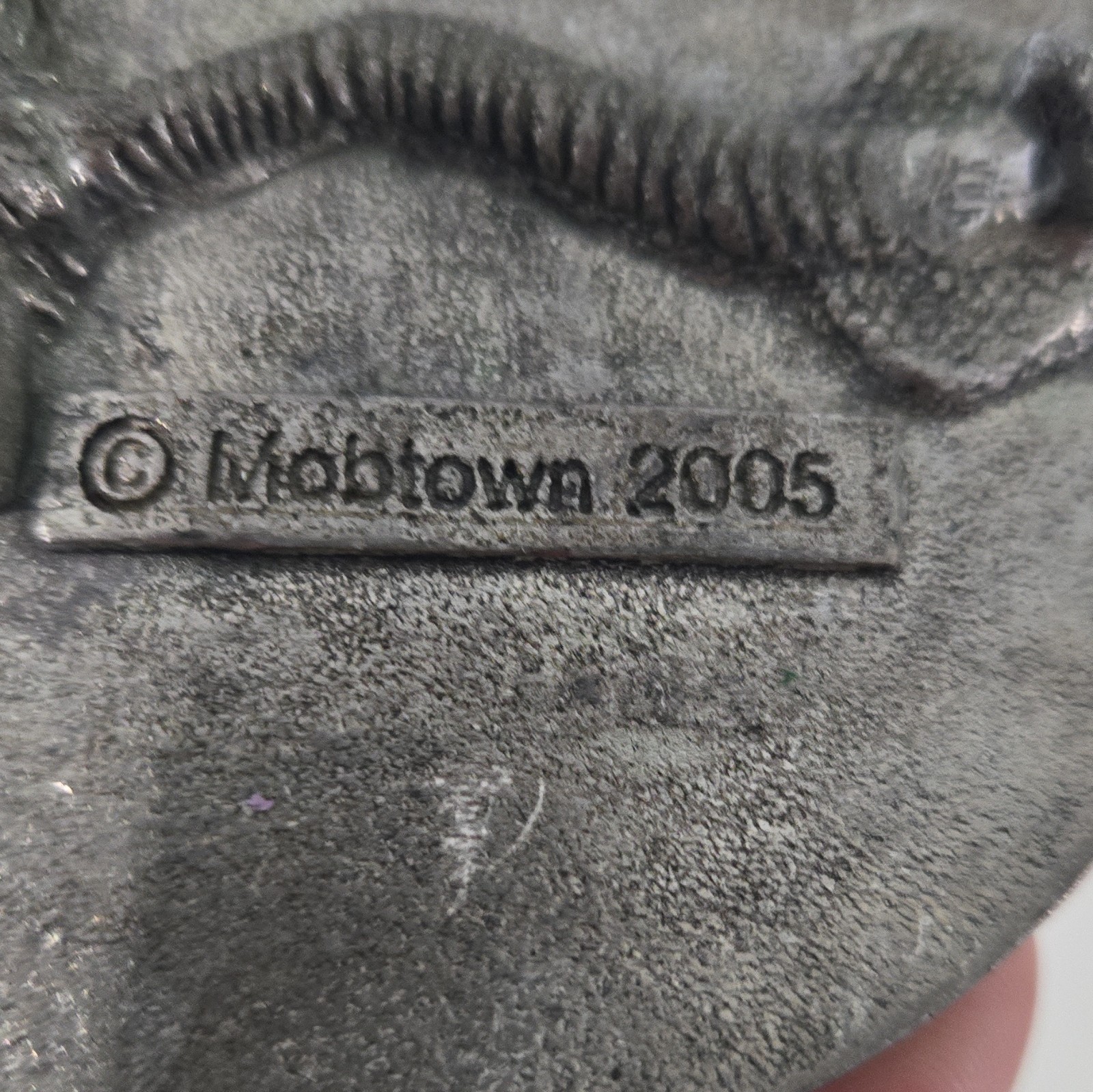 Mobtown 2005 Round Portrait Belt Buckle Metal Clip Fits 1.5 in CheGuevara