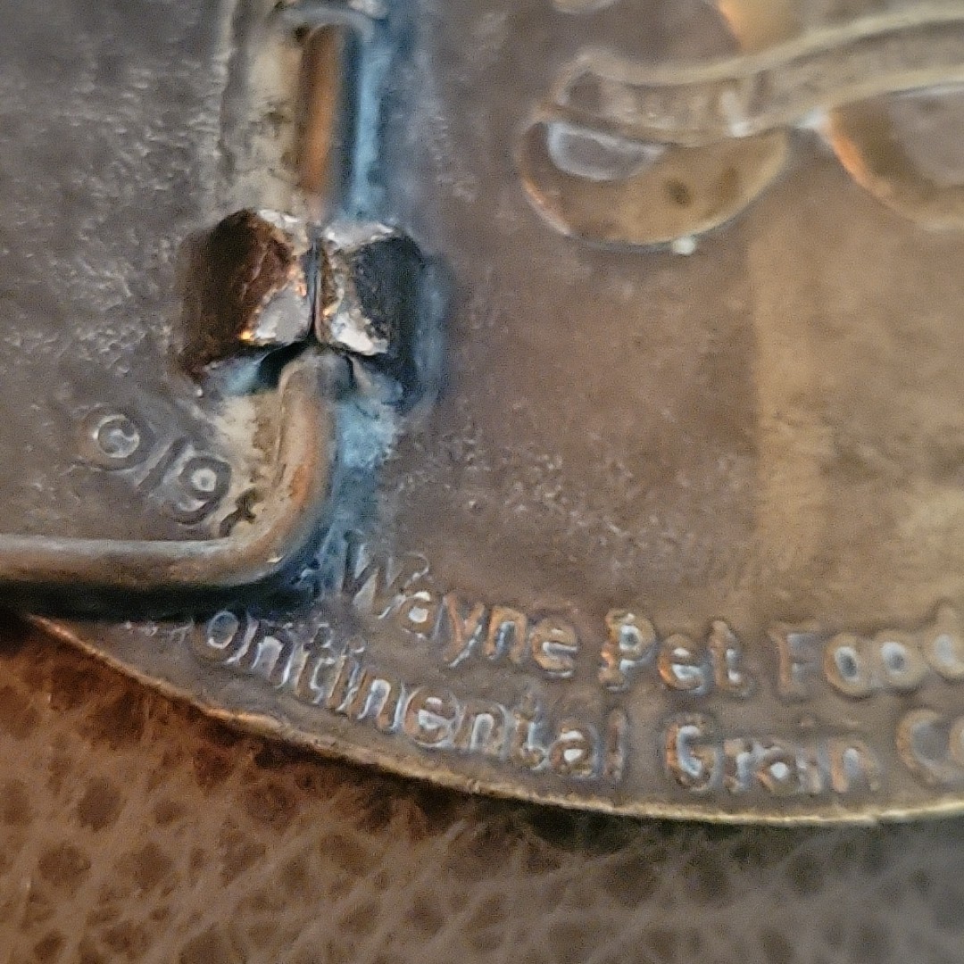 VTG 1980s Hunting Belt Buckle Labrador Brass Wayne Dog Food 50th Annvivarsary