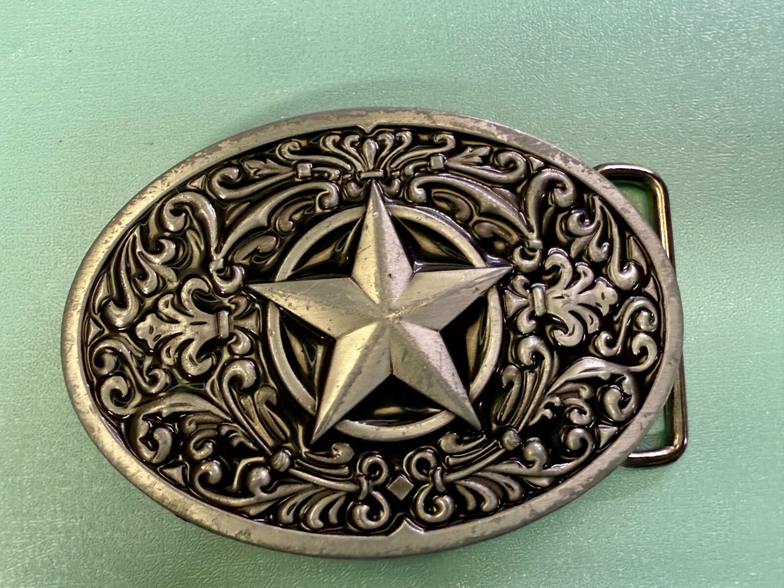 Centered Lone Star Fleur De Lis Design Swirl Silver & Balck Color Belt Buckle