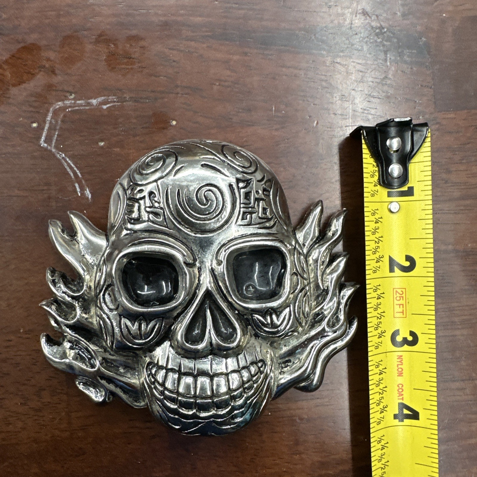 Belt Buckle- Skull w/Flames-Fantasy Artwork-Pewter-1.5&Prime; Belt- Dia De Los Muertos