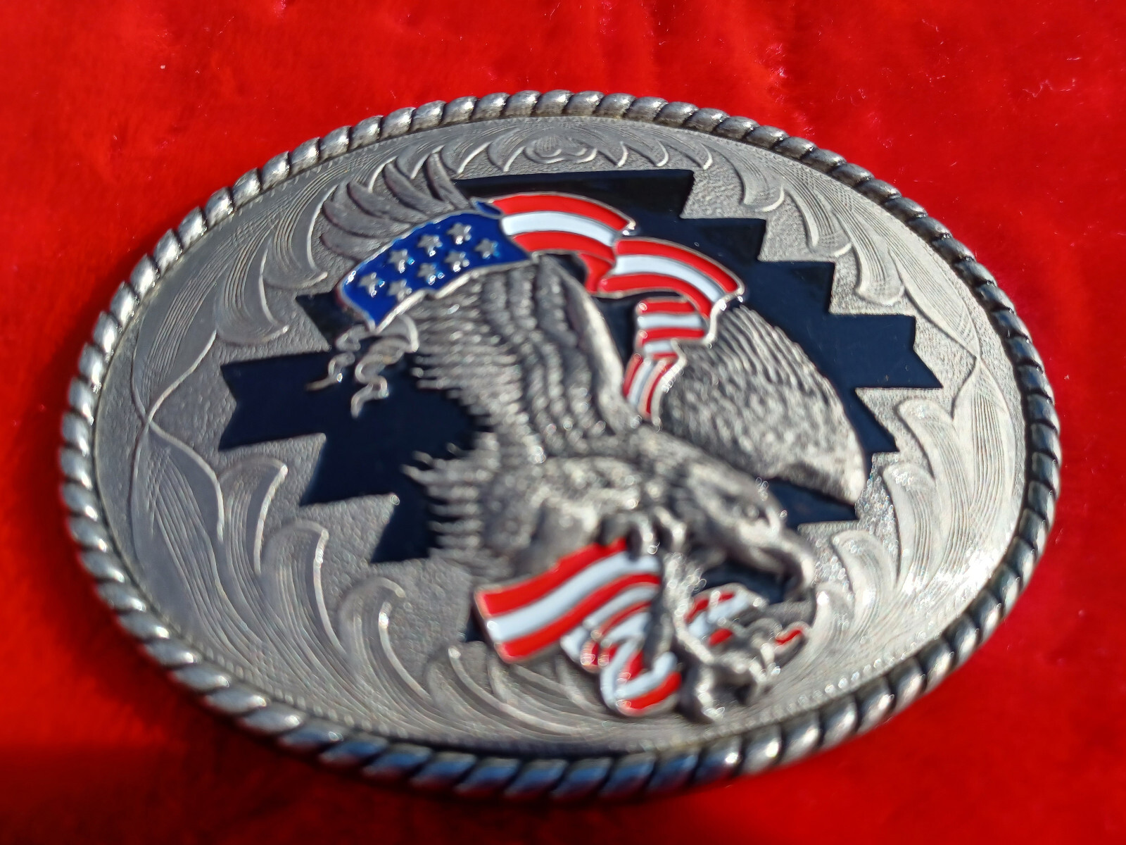 VINTAGE IVAN CHINA EAGLE WITH FLAG BELT BUCKLE